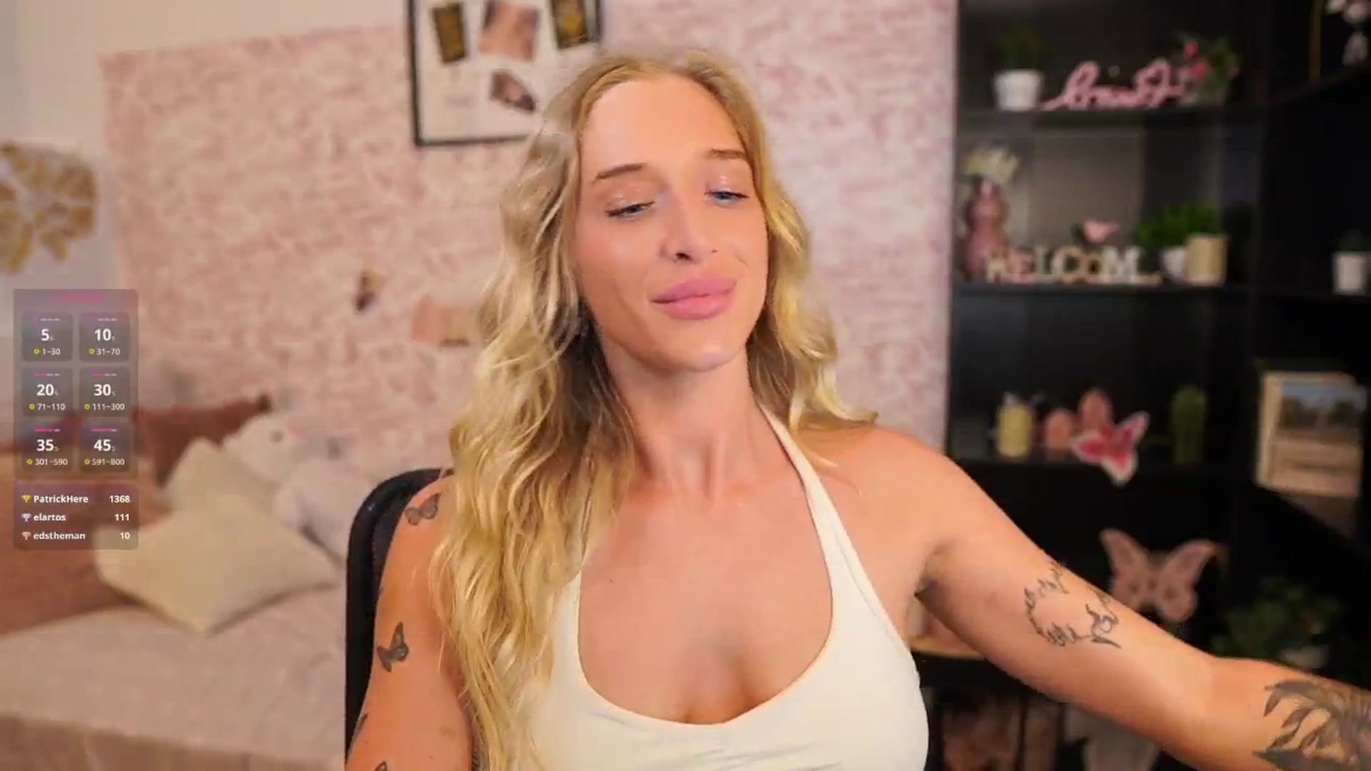 Gallery image thumbnail from NicoletteShea's myfreecams stream on, 06/03/2025, 17:25 image 16 of 20