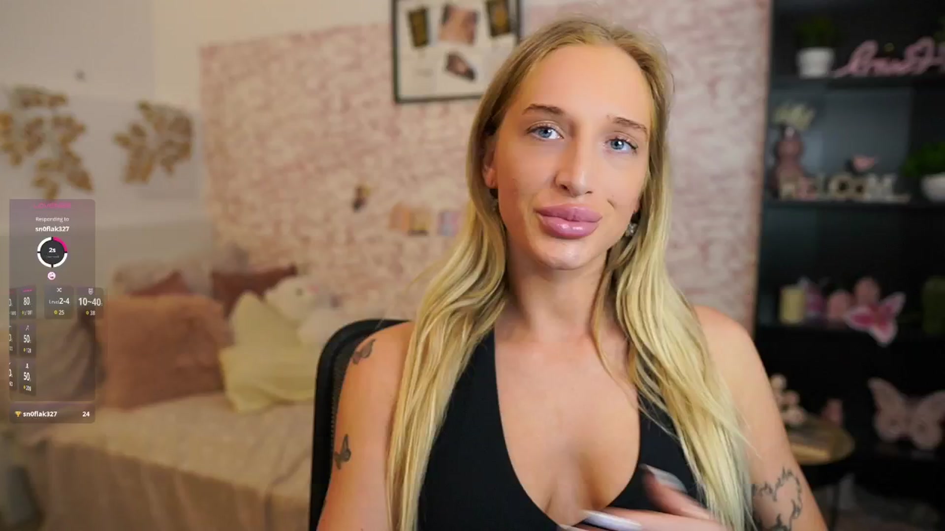 Gallery image thumbnail from NicoletteShea's myfreecams stream on, 06/17/2025, 08:16 image 8 of 20