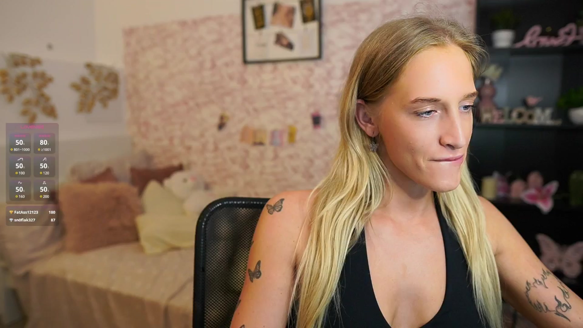 Gallery image thumbnail from NicoletteShea's myfreecams stream on, 06/17/2025, 08:16 image 17 of 20