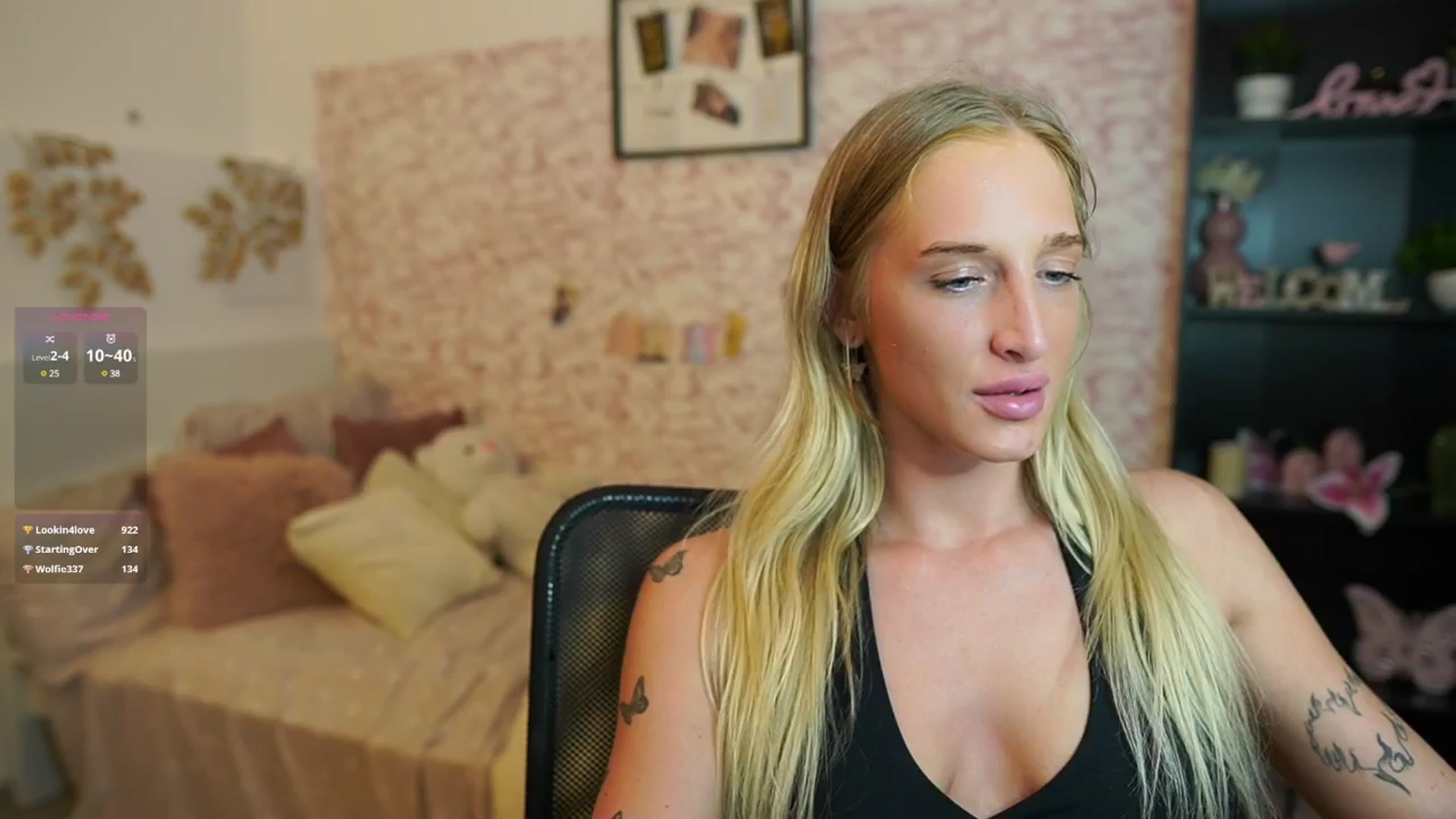 Gallery image thumbnail from NicoletteShea's myfreecams stream on, 06/18/2025, 18:03 image 3 of 20