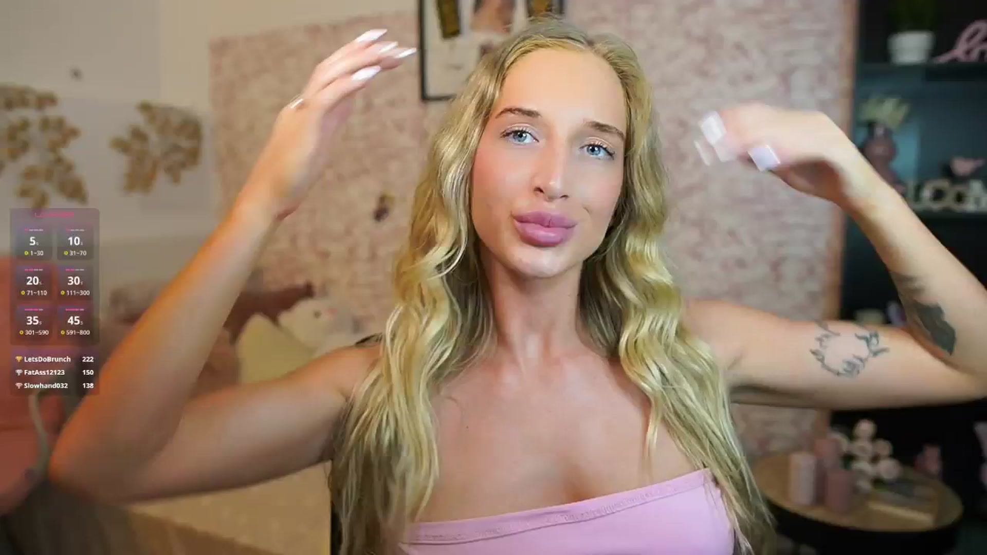 Gallery image thumbnail from NicoletteShea's myfreecams stream on, 06/26/2025, 12:02 image 6 of 20