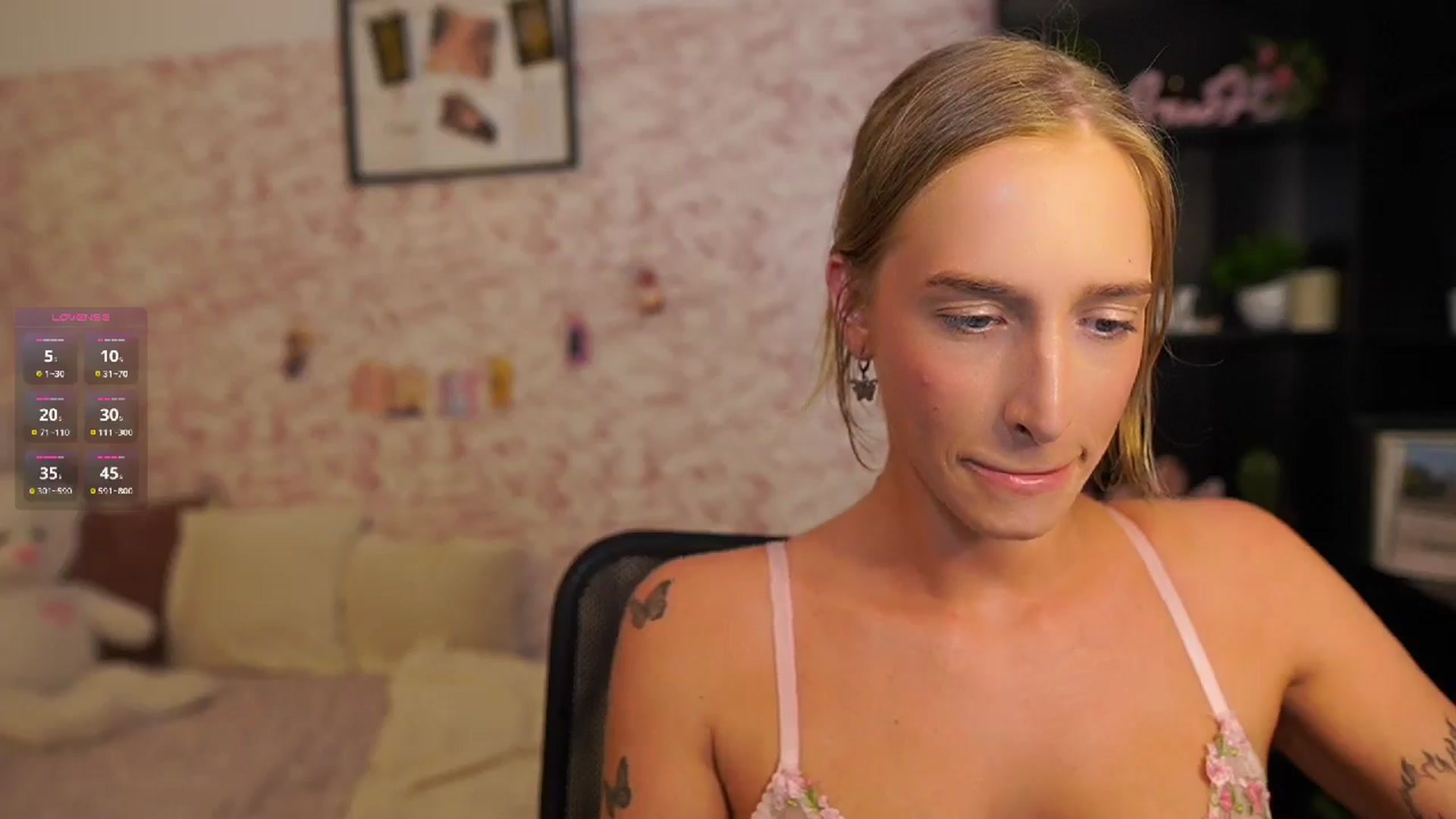 Gallery image thumbnail from NicoletteShea's myfreecams stream on, 07/03/2025, 14:59 image 3 of 20