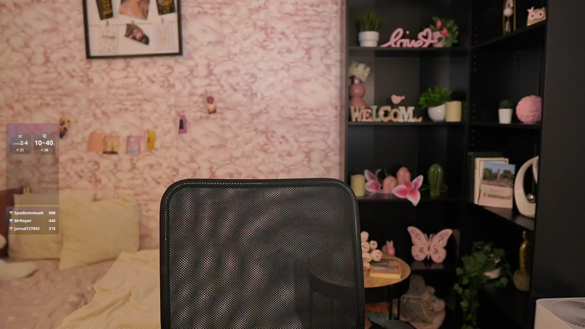 Gallery image thumbnail from NicoletteShea's myfreecams stream on, 07/06/2025, 16:55 image 14 of 20