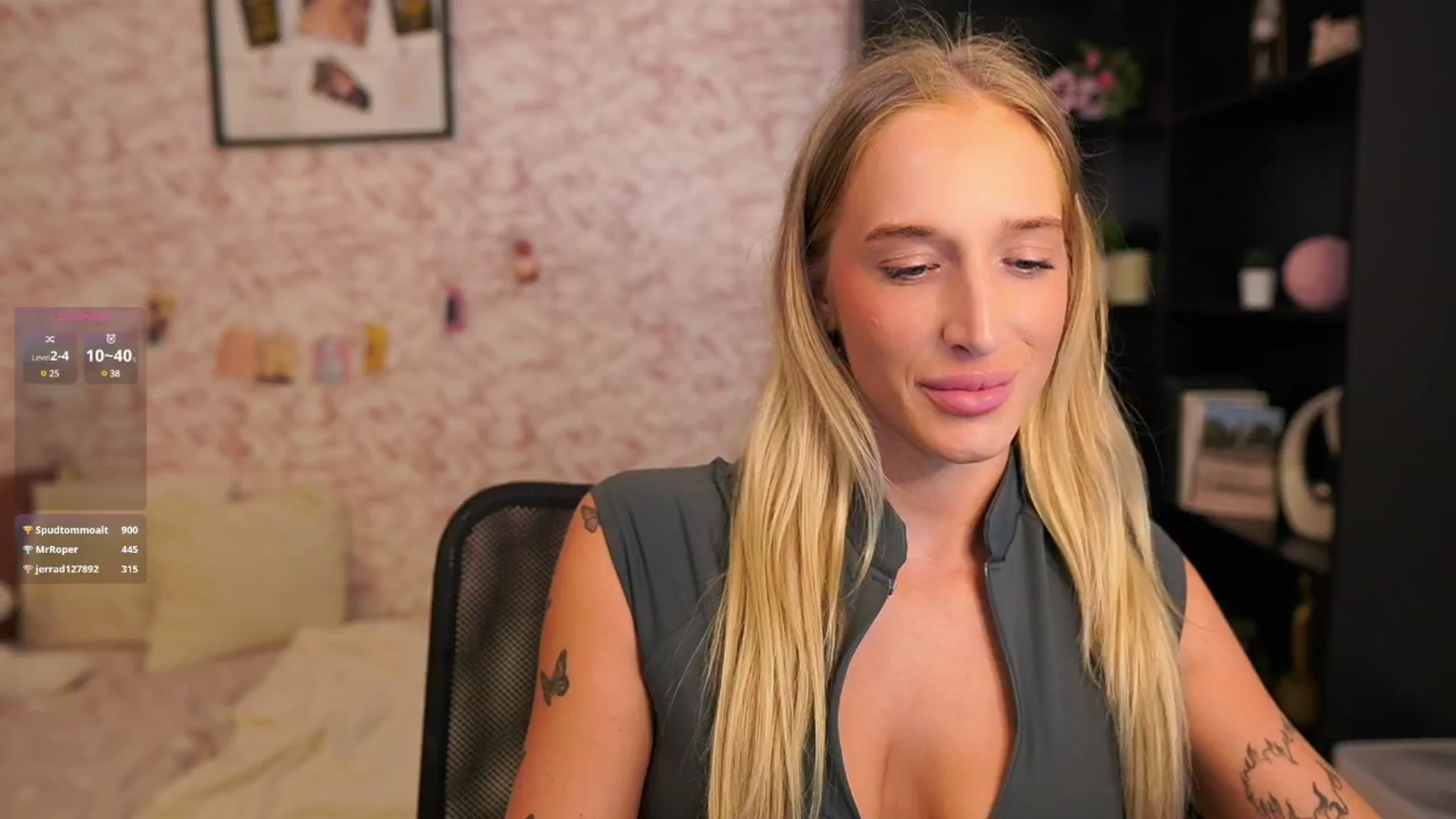Gallery image thumbnail from NicoletteShea's myfreecams stream on, 07/06/2025, 16:55 image 15 of 20