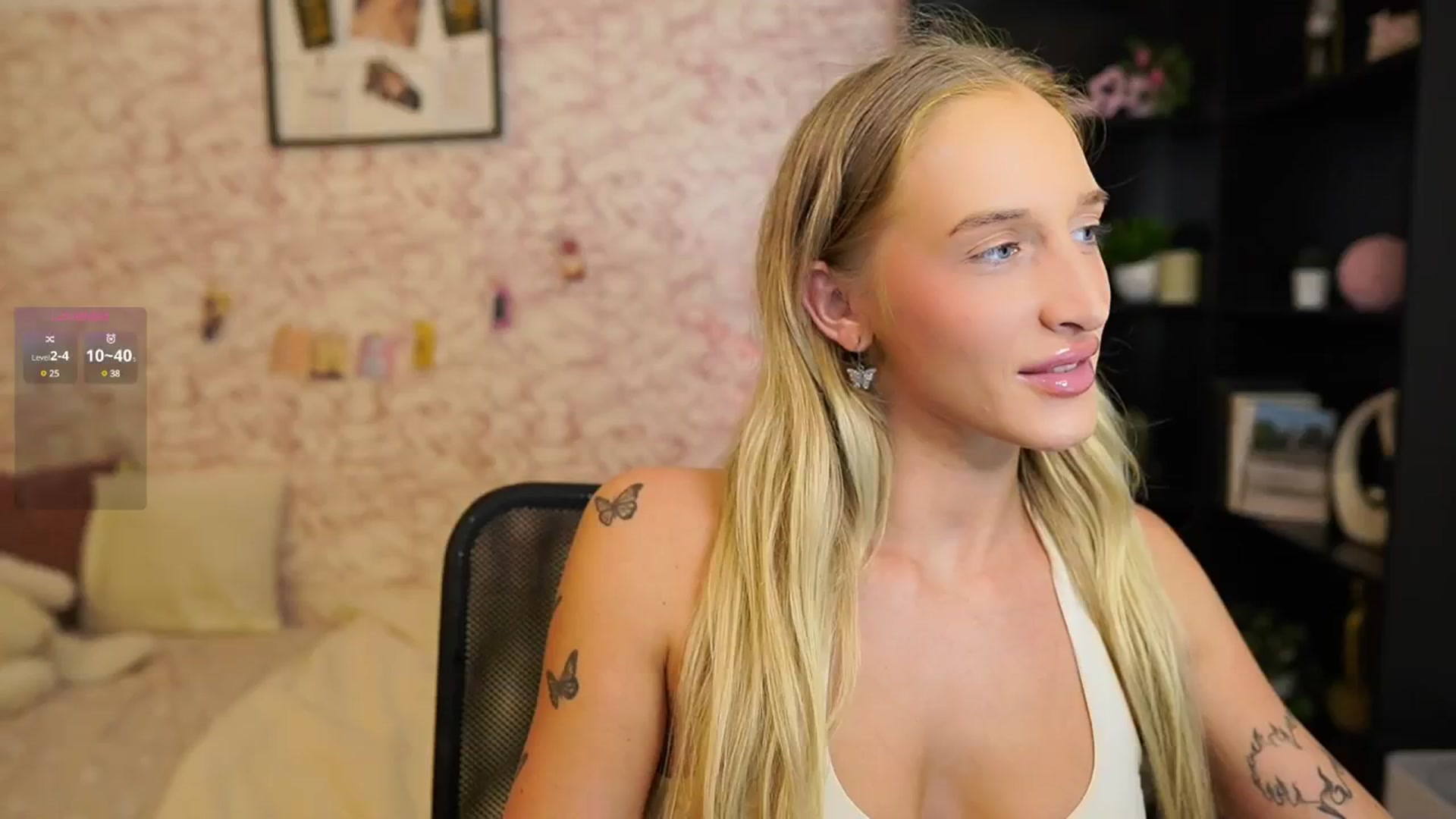 Gallery image thumbnail from NicoletteShea's myfreecams stream on, 07/07/2025, 14:07 image 1 of 20