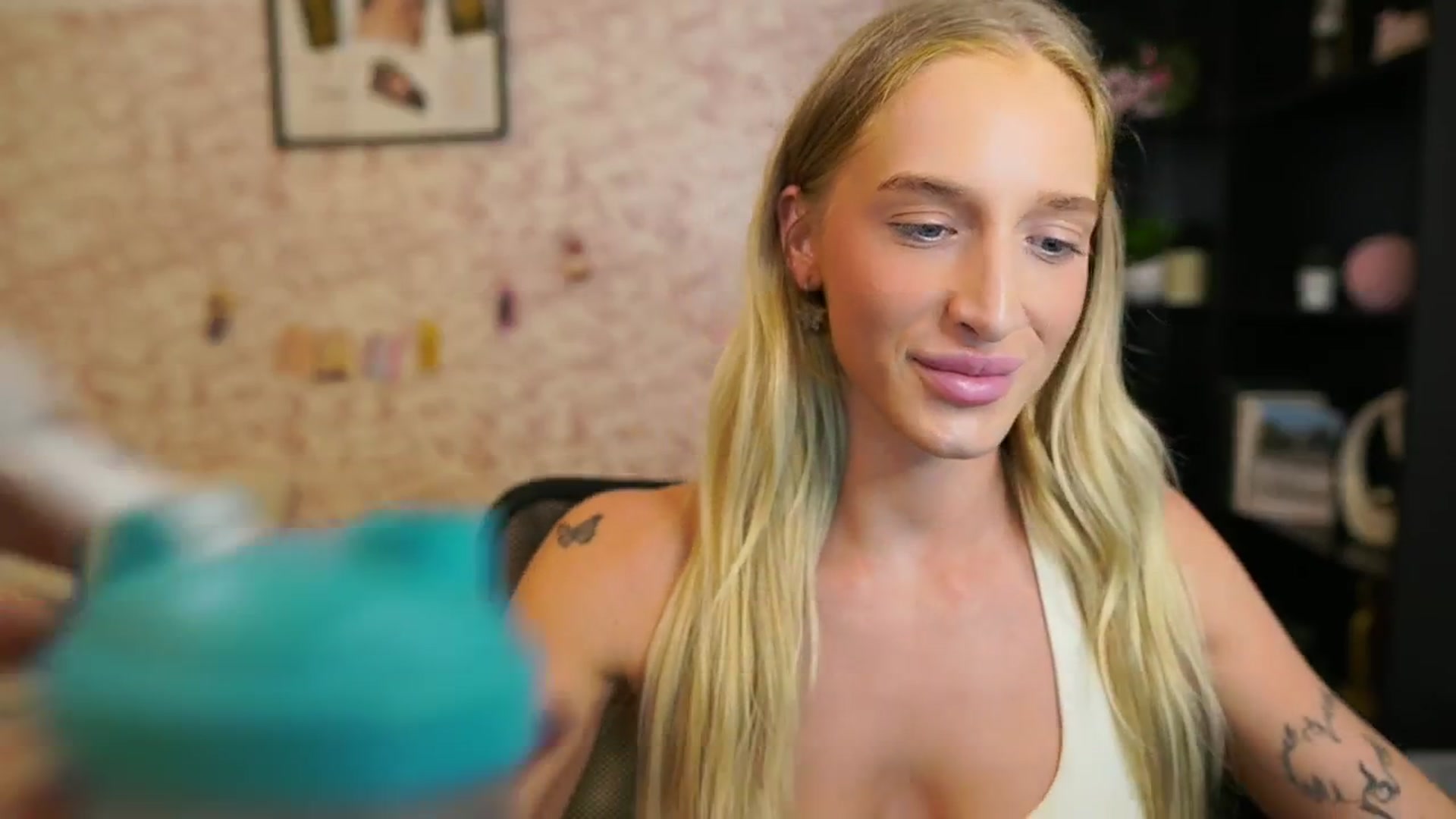 Gallery image thumbnail from NicoletteShea's myfreecams stream on, 07/07/2025, 18:00 image 12 of 20