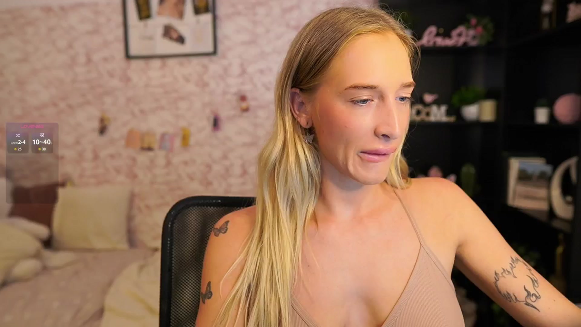 Gallery image thumbnail from NicoletteShea's myfreecams stream on, 07/08/2025, 12:08 image 1 of 20