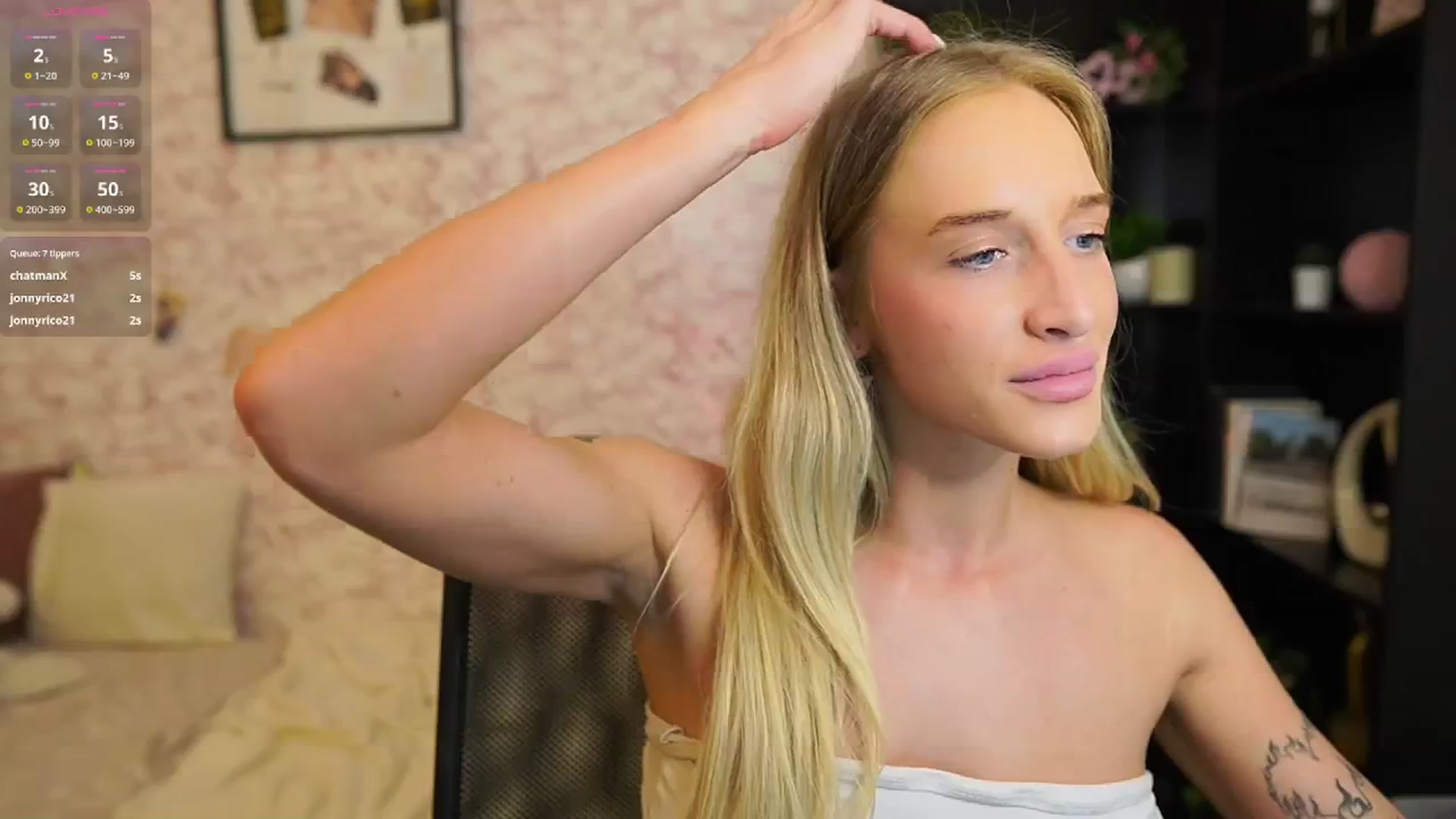 Gallery image thumbnail from NicoletteShea's myfreecams stream on, 07/09/2025, 18:04 image 16 of 20