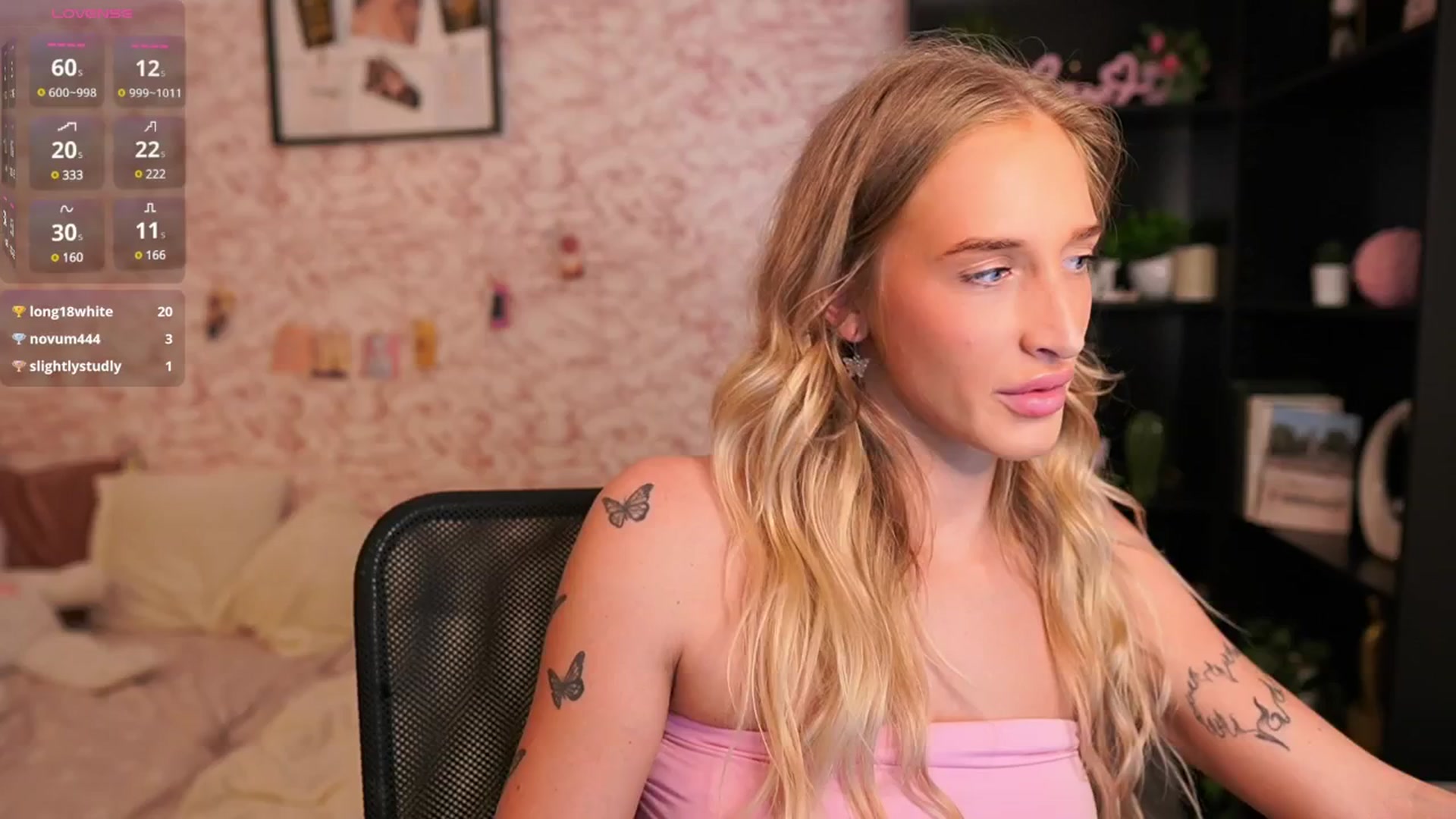 Gallery image thumbnail from NicoletteShea's myfreecams stream on, 07/19/2025, 15:55 image 7 of 20