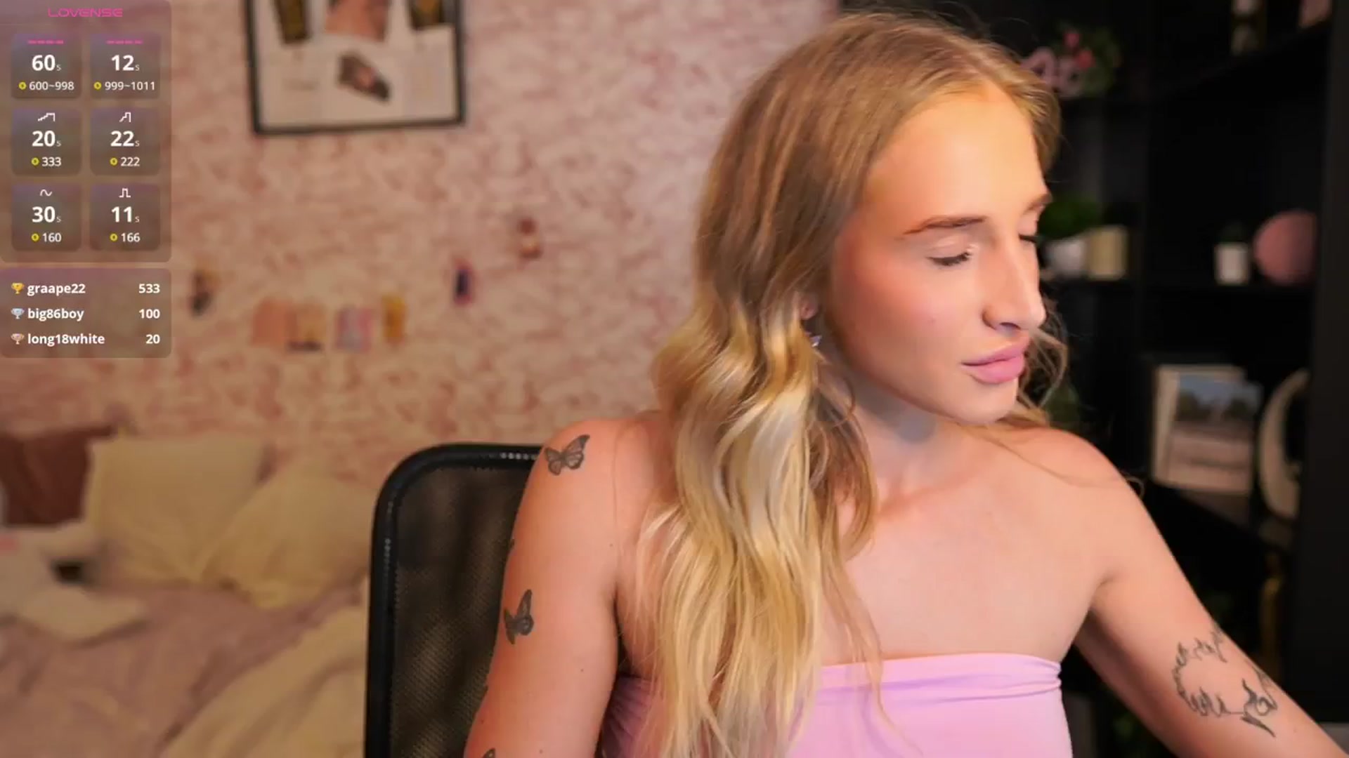 Gallery image thumbnail from NicoletteShea's myfreecams stream on, 07/19/2025, 16:26 image 1 of 20