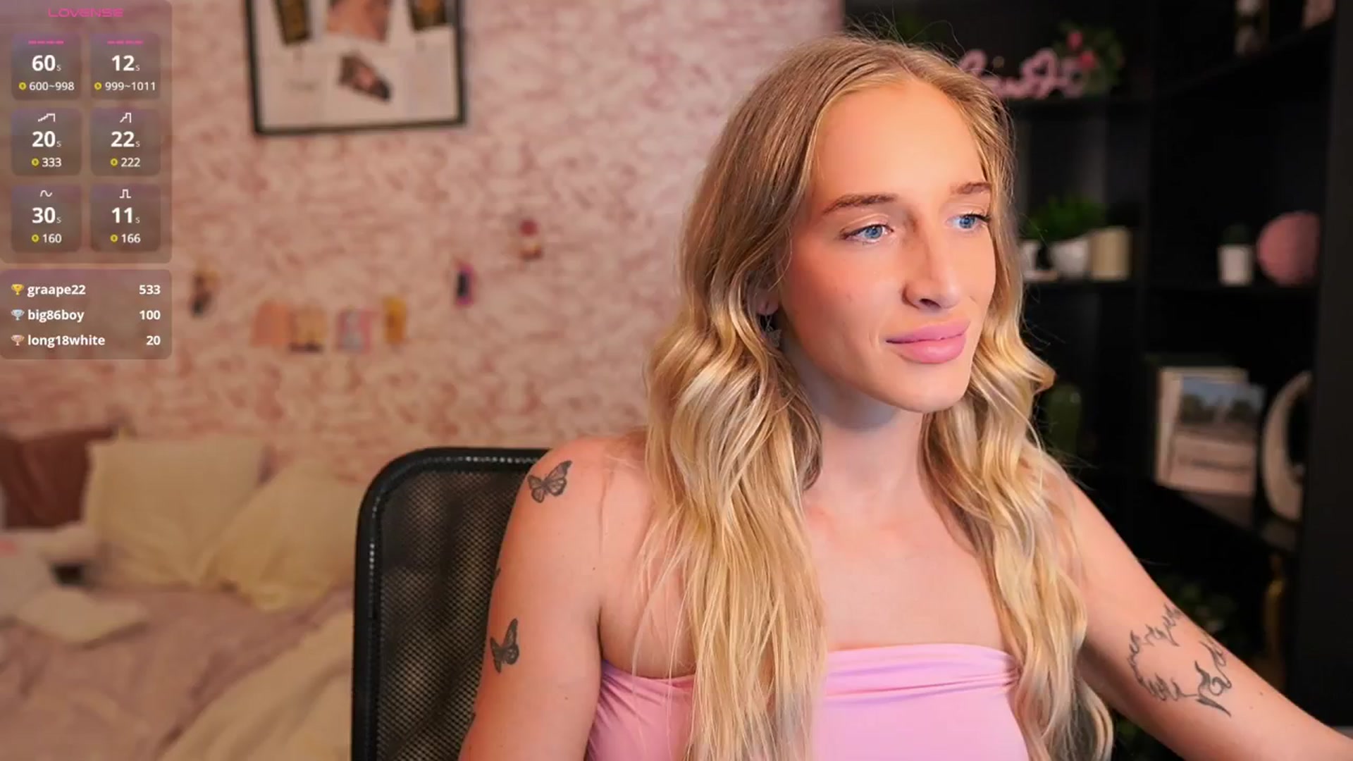 Gallery image thumbnail from NicoletteShea's myfreecams stream on, 07/19/2025, 16:26 image 16 of 20