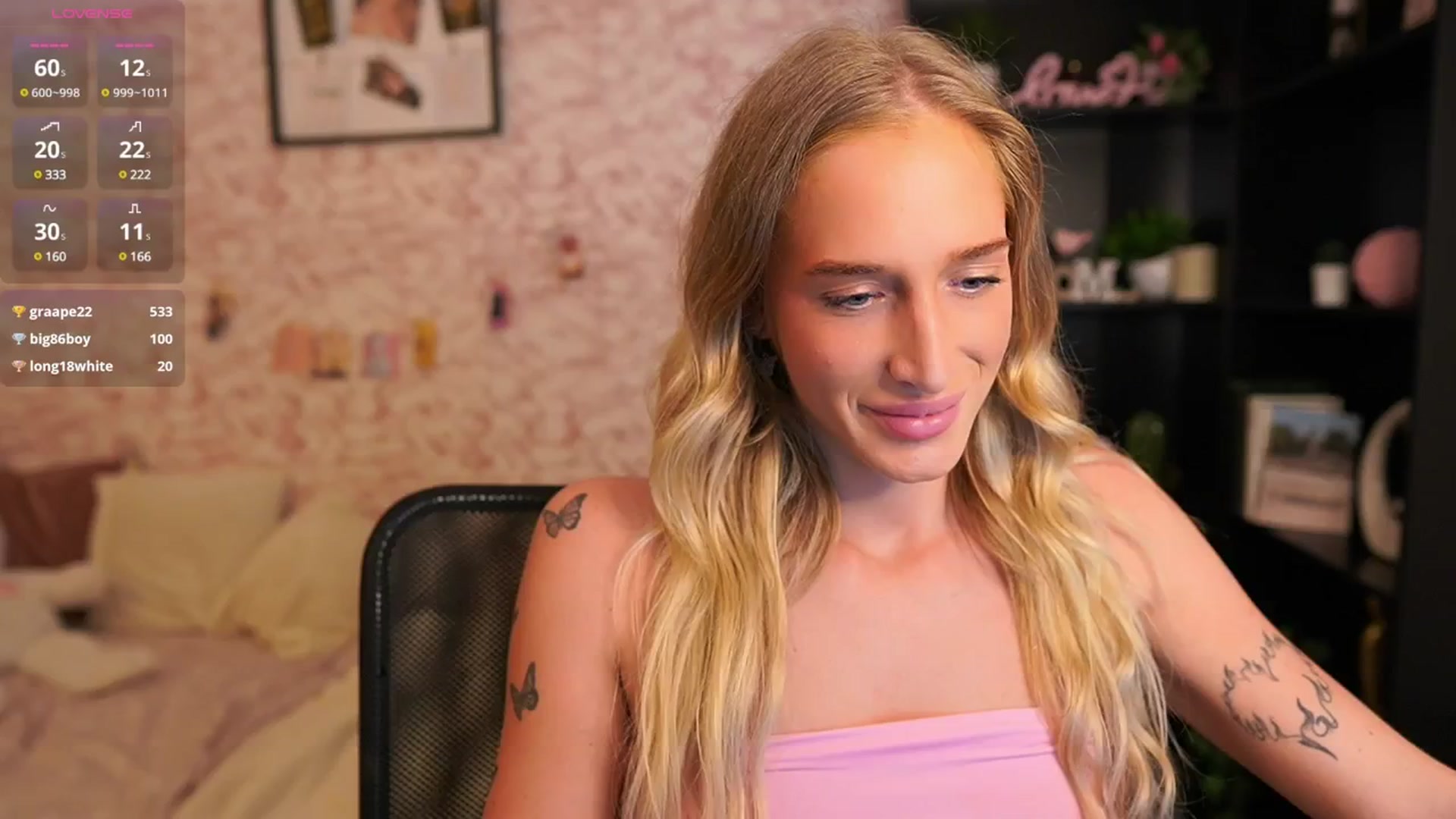 Gallery image thumbnail from NicoletteShea's myfreecams stream on, 07/19/2025, 16:26 image 5 of 20