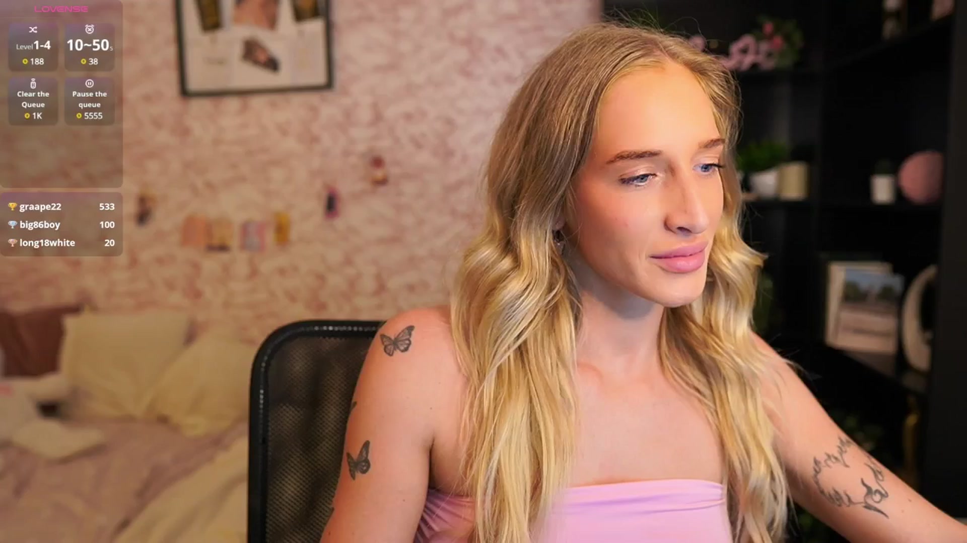 Gallery image thumbnail from NicoletteShea's myfreecams stream on, 07/19/2025, 16:26 image 11 of 20