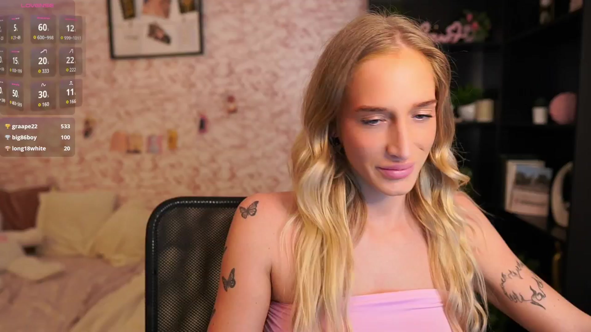 Gallery image thumbnail from NicoletteShea's myfreecams stream on, 07/19/2025, 16:26 image 6 of 20