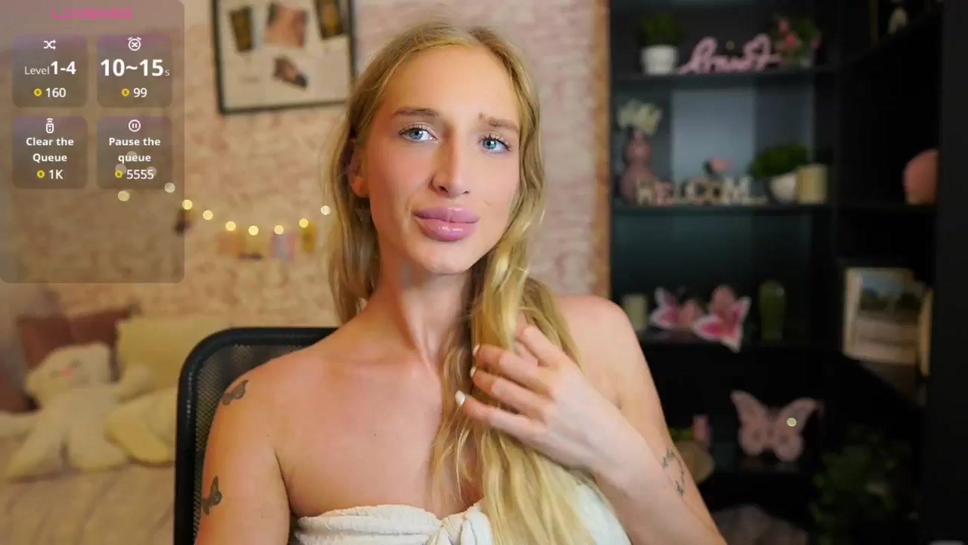 Gallery image thumbnail from NicoletteShea's myfreecams stream on, 08/09/2025, 14:11 image 8 of 20