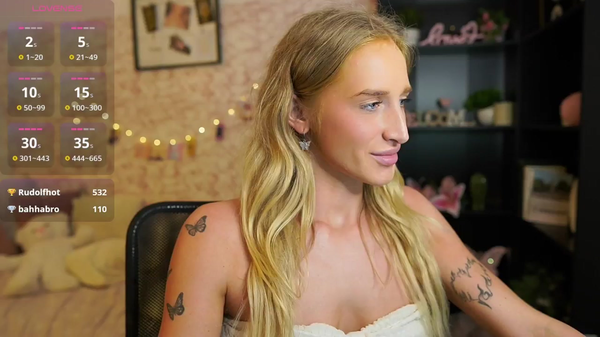 Gallery image thumbnail from NicoletteShea's myfreecams stream on, 08/09/2025, 15:54 image 2 of 20