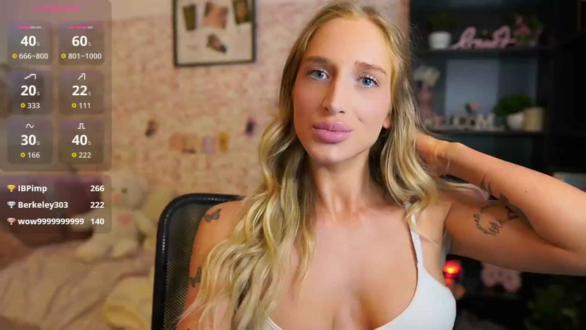 Gallery image thumbnail from NicoletteShea's myfreecams stream on, 08/13/2025, 15:19 image 10 of 20