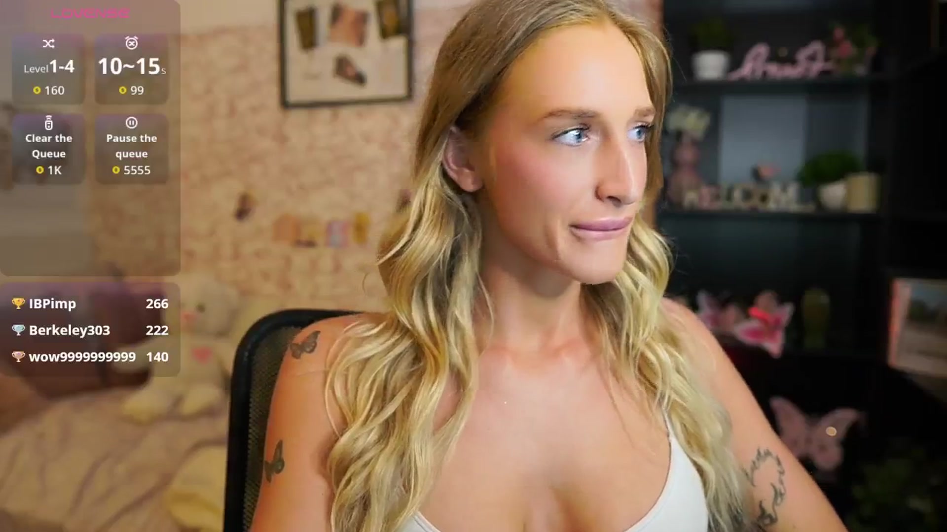Gallery image thumbnail from NicoletteShea's myfreecams stream on, 08/13/2025, 15:19 image 19 of 20