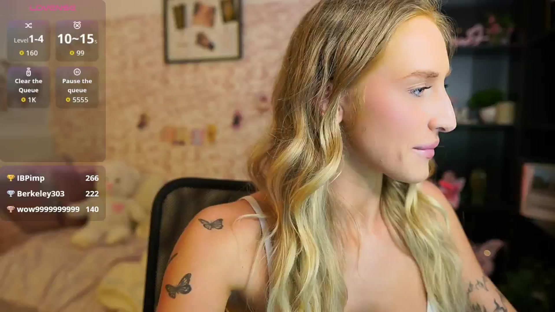 Gallery image thumbnail from NicoletteShea's myfreecams stream on, 08/13/2025, 15:19 image 7 of 20