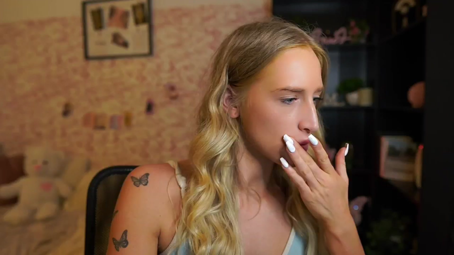 Gallery image thumbnail from NicoletteShea's myfreecams stream on, 08/14/2025, 11:54 image 2 of 20