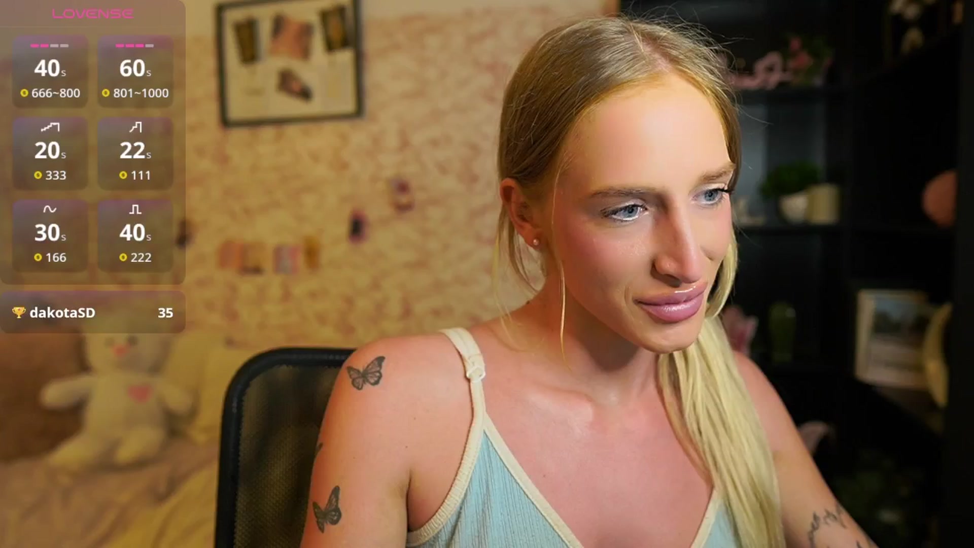 Gallery image thumbnail from NicoletteShea's myfreecams stream on, 08/20/2025, 14:57 image 7 of 20