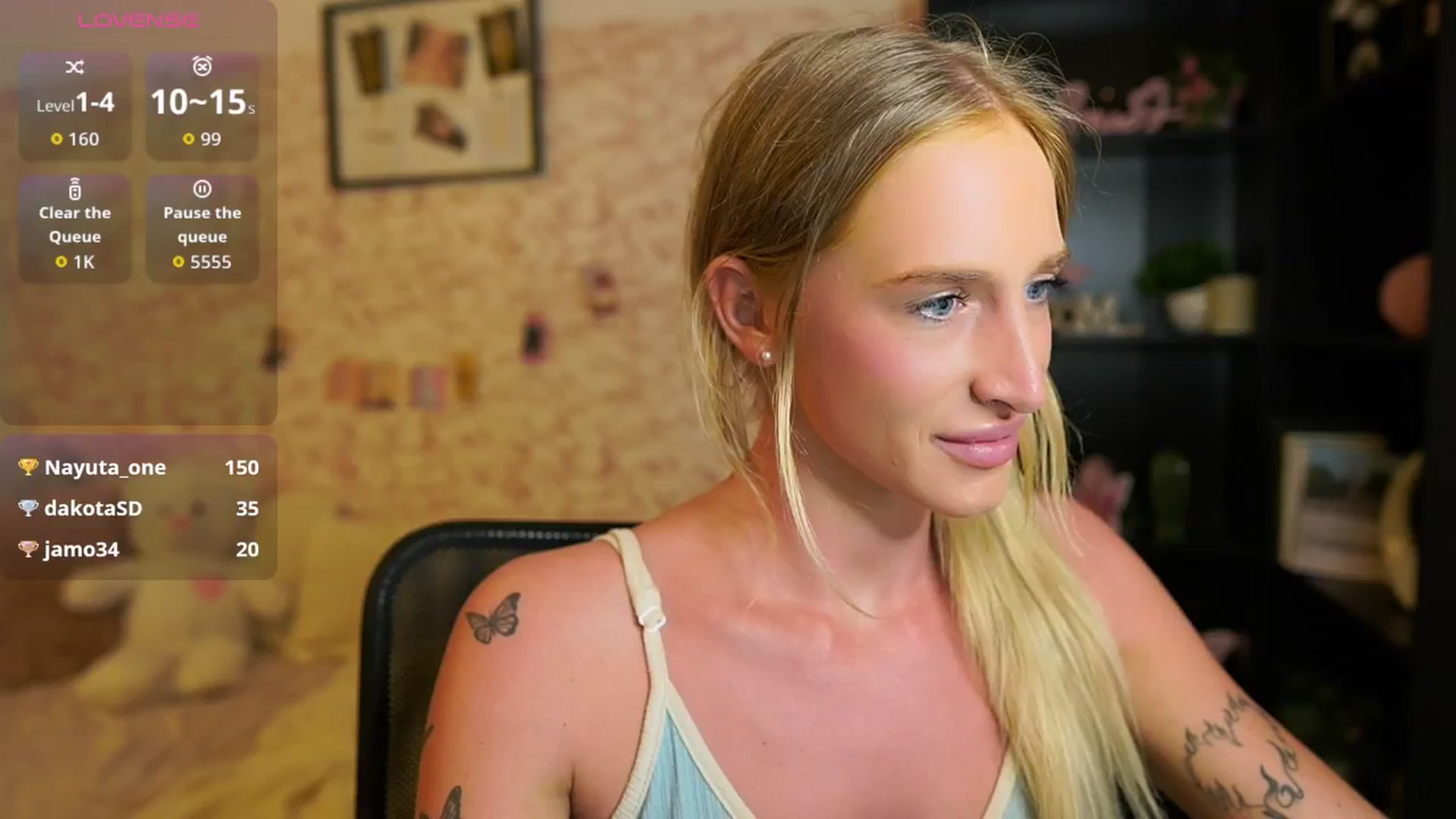Gallery image thumbnail from NicoletteShea's myfreecams stream on, 08/20/2025, 15:43 image 18 of 20