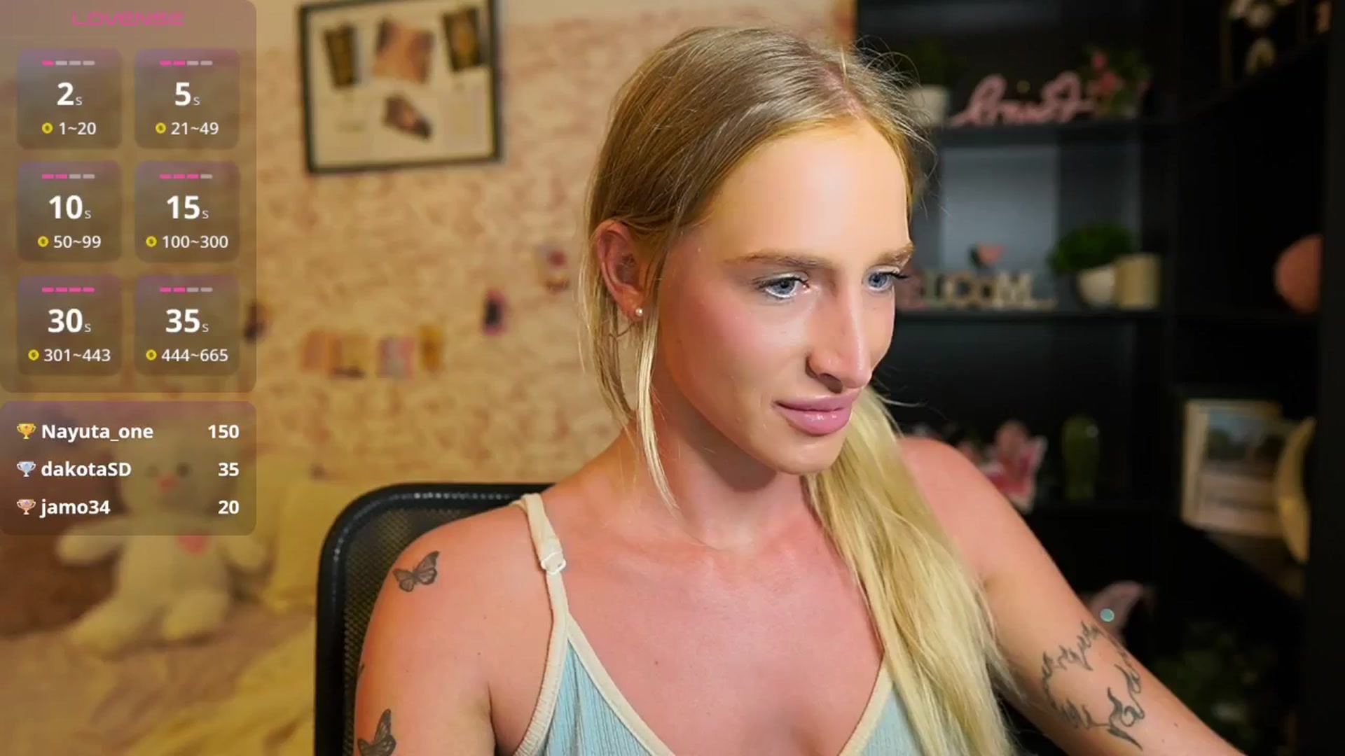 Gallery image thumbnail from NicoletteShea's myfreecams stream on, 08/20/2025, 15:43 image 14 of 20