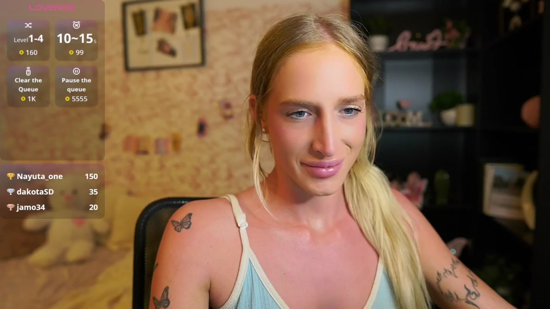 Gallery image thumbnail from NicoletteShea's myfreecams stream on, 08/20/2025, 15:43 image 4 of 20