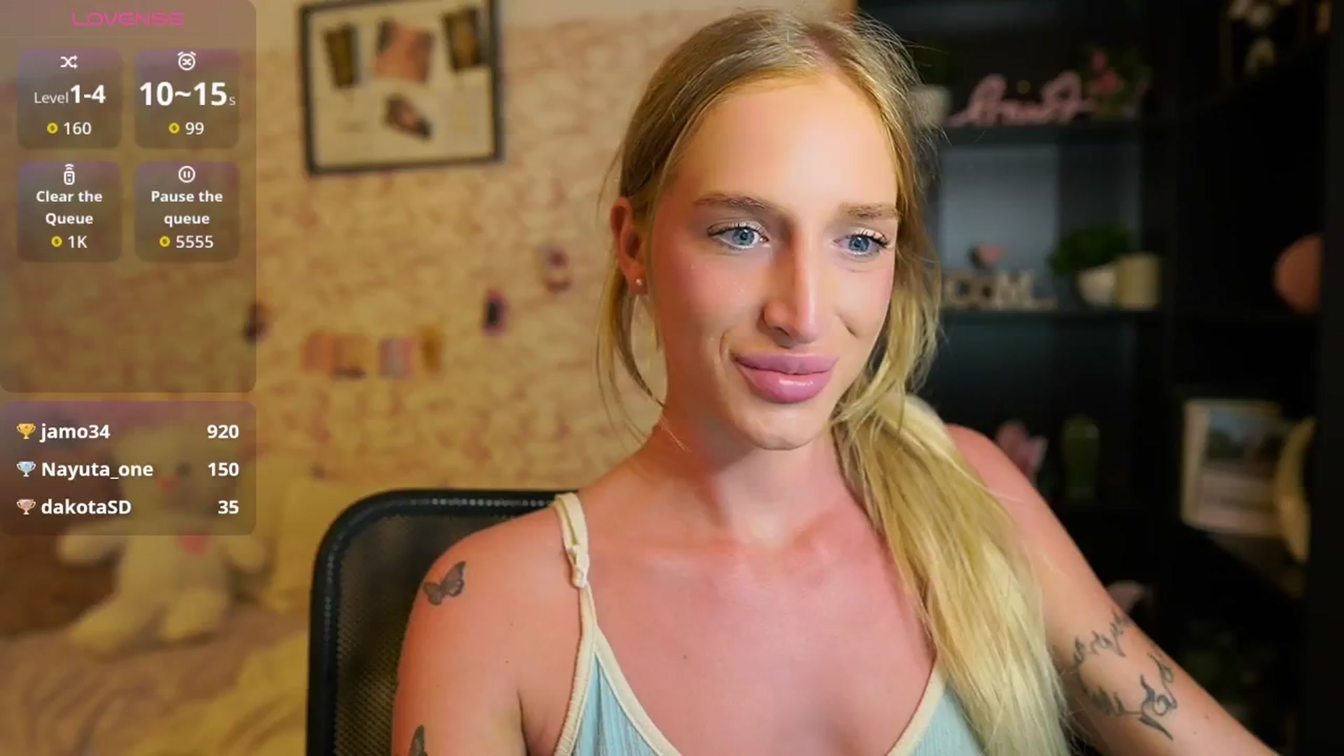 Gallery image thumbnail from NicoletteShea's myfreecams stream on, 08/20/2025, 17:10 image 7 of 20