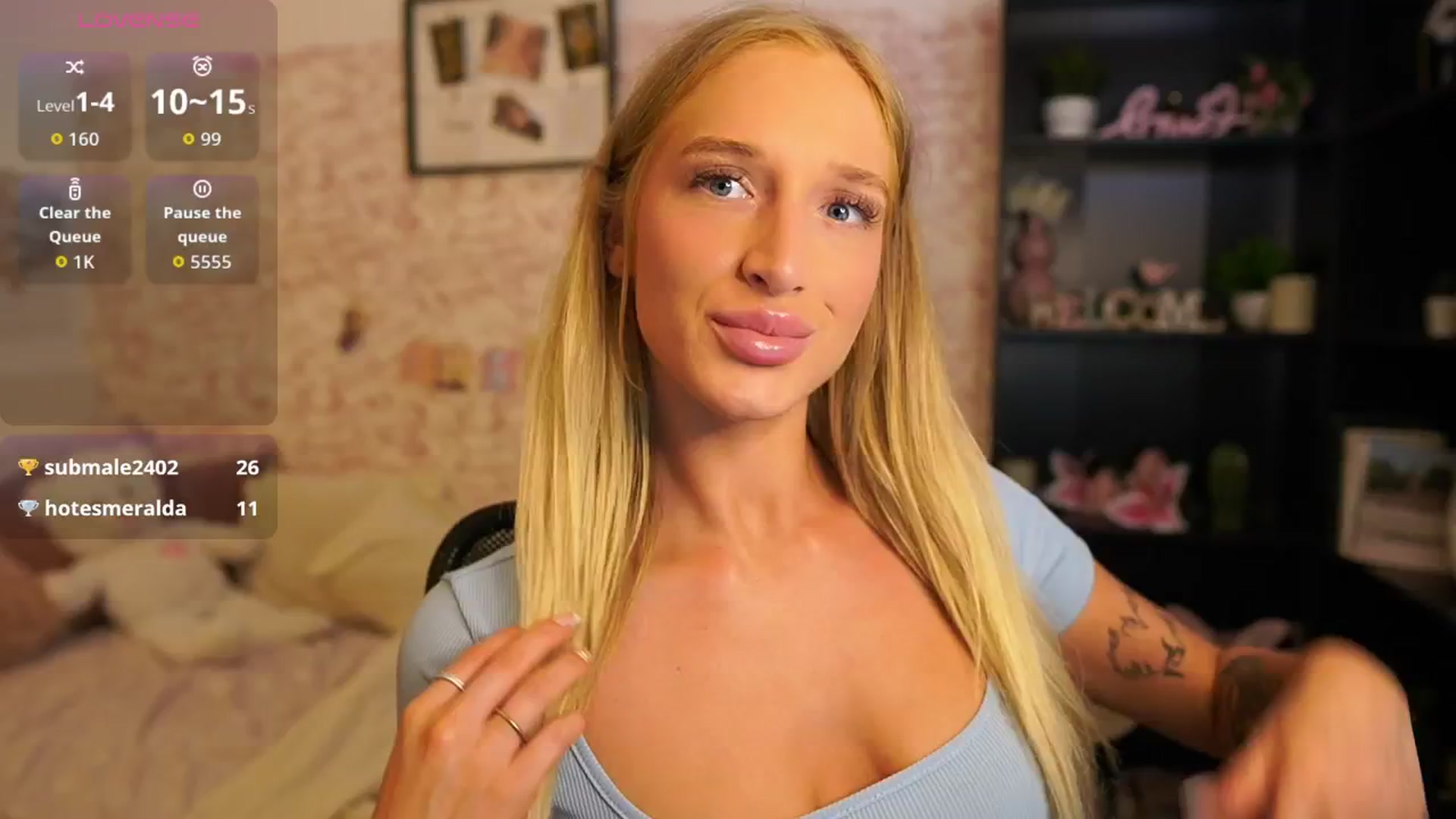 Gallery image thumbnail from NicoletteShea's myfreecams stream on, 08/29/2025, 14:11 image 9 of 20