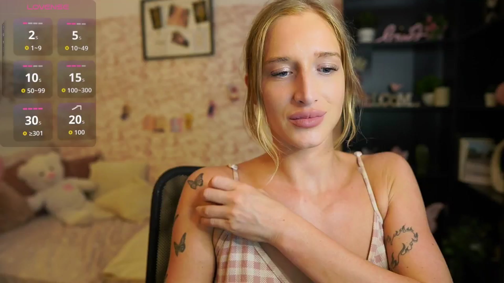 Gallery image thumbnail from NicoletteShea's myfreecams stream on, 09/04/2025, 15:45 image 2 of 20
