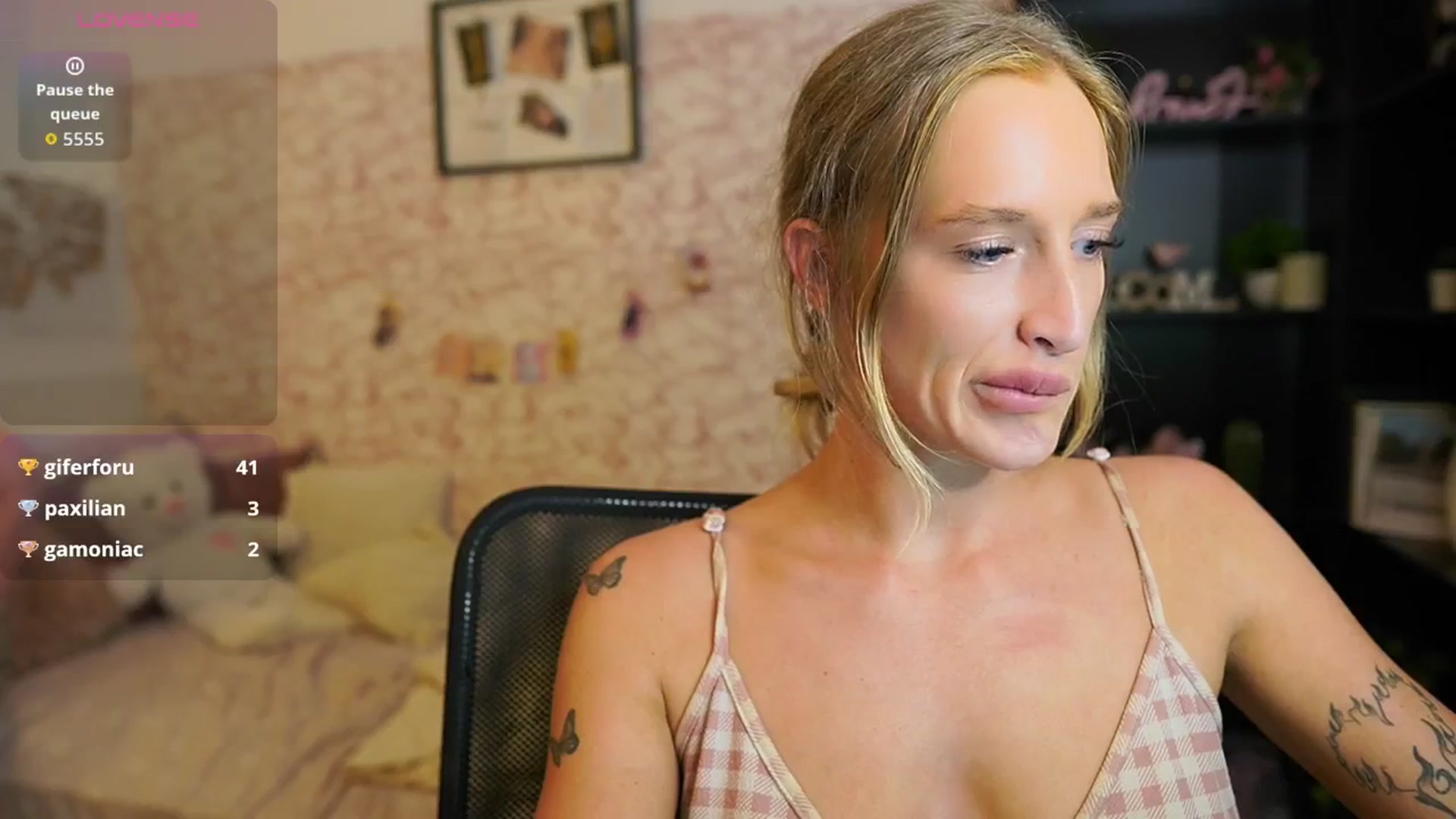 Gallery image thumbnail from NicoletteShea's myfreecams stream on, 09/04/2025, 18:06 image 19 of 20