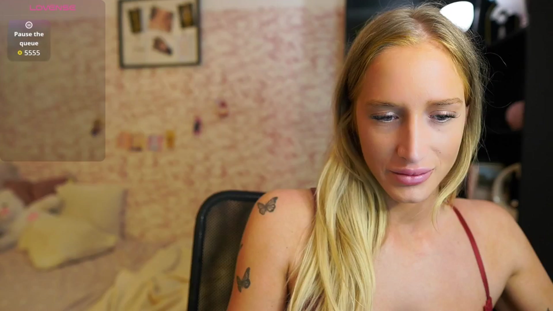 Gallery image thumbnail from NicoletteShea's myfreecams stream on, 09/15/2025, 11:32 image 6 of 20