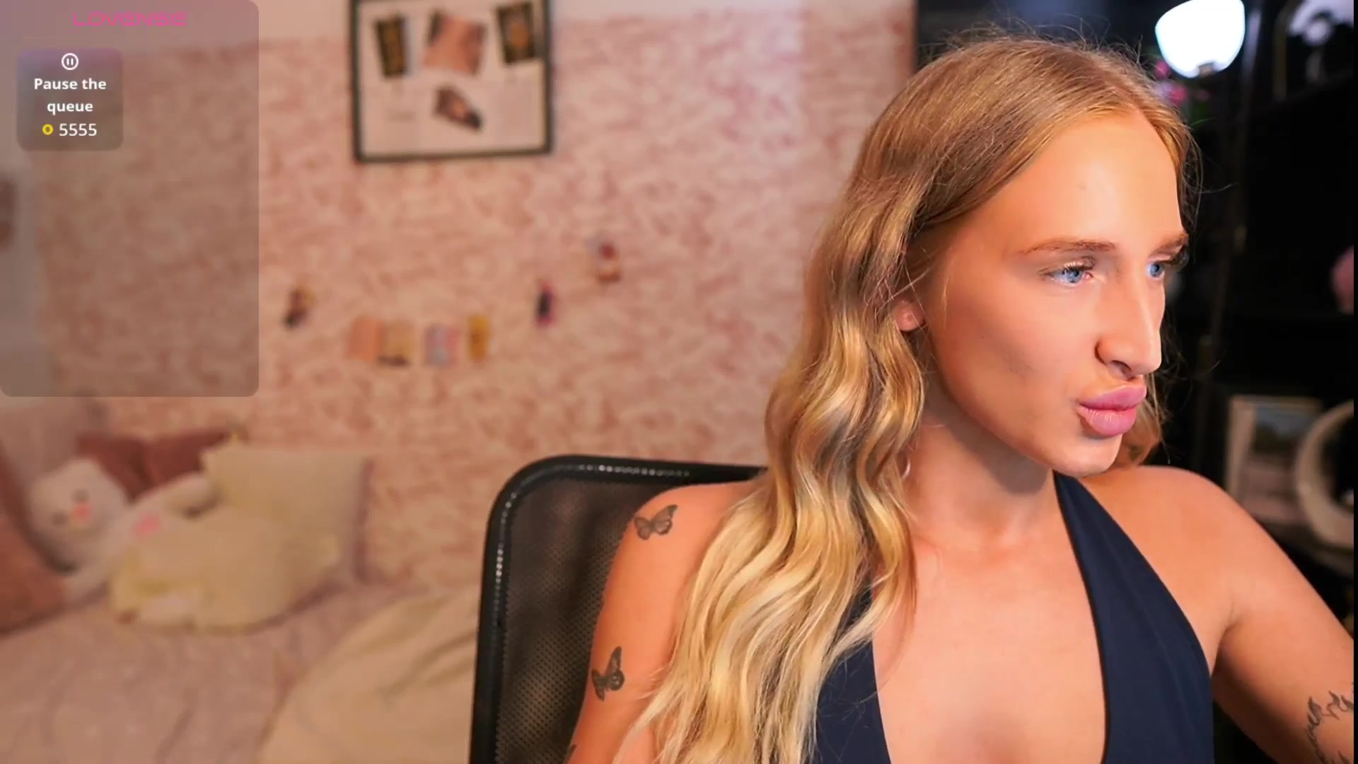 Gallery image thumbnail from NicoletteShea's myfreecams stream on, 09/24/2025, 15:55 image 9 of 20