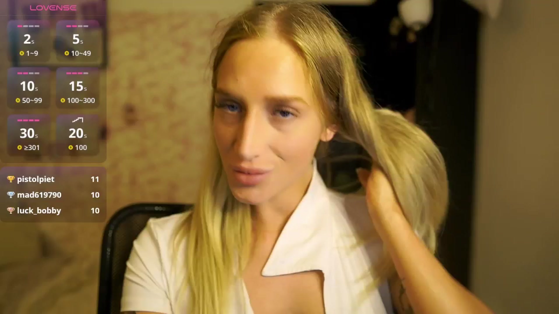 Gallery image thumbnail from NicoletteShea's myfreecams stream on, 10/06/2025, 18:01 image 10 of 20