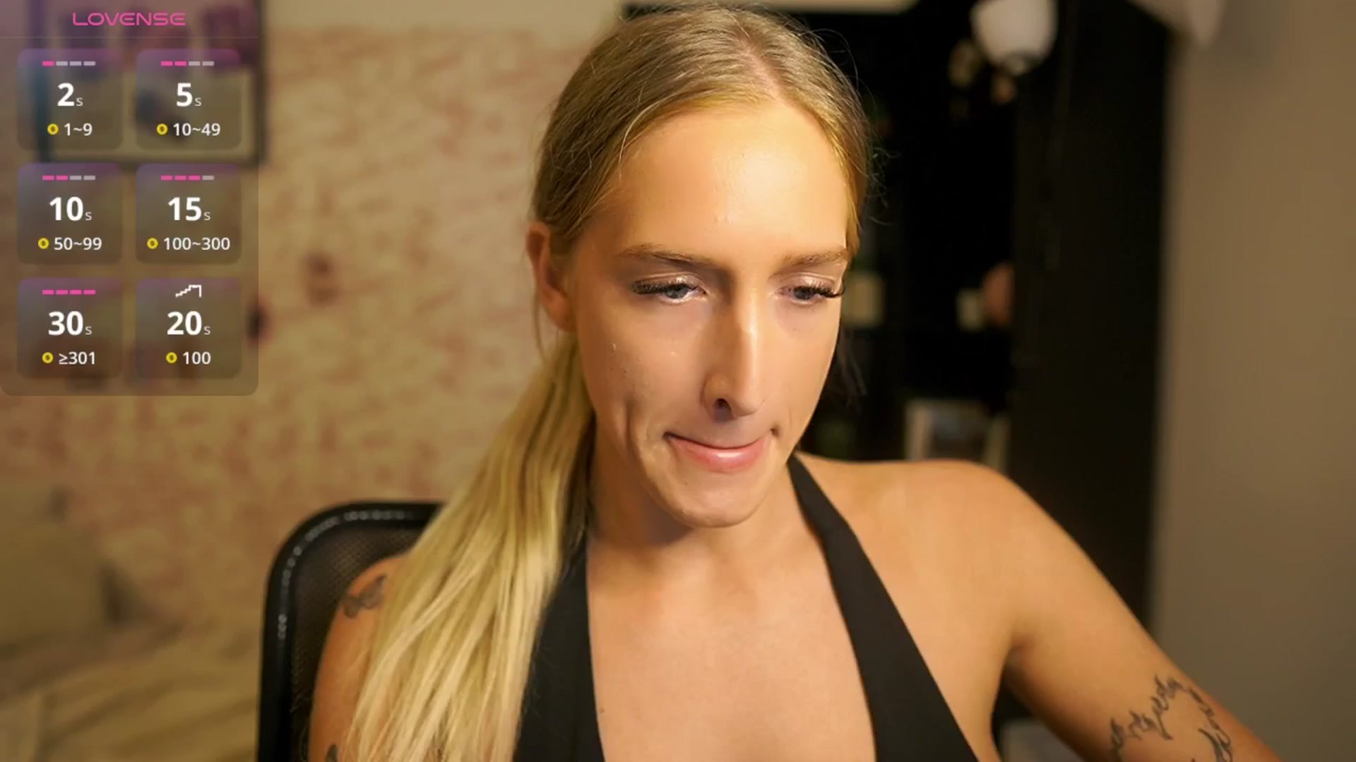 Gallery image thumbnail from NicoletteShea's myfreecams stream on, 10/07/2025, 11:04 image 11 of 20