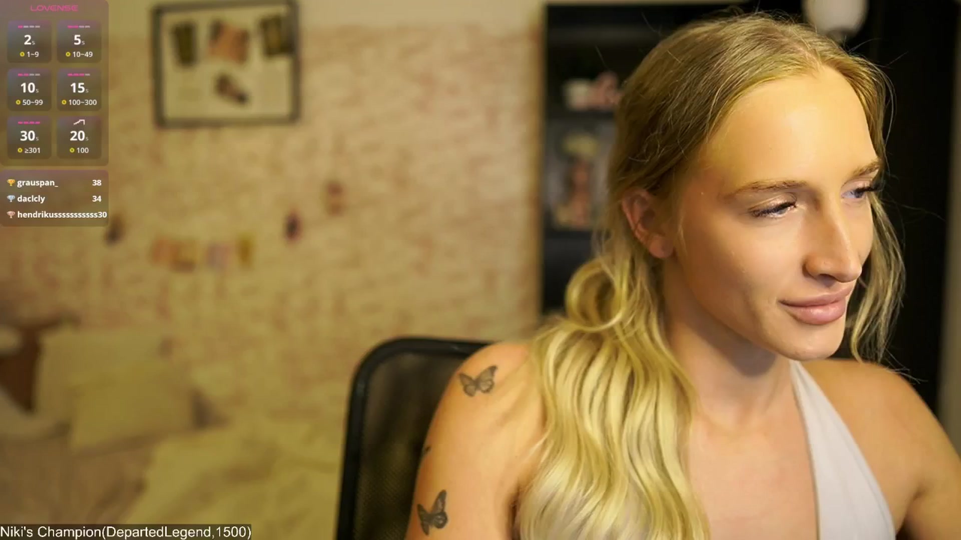 Gallery image thumbnail from NicoletteShea's myfreecams stream on, 10/08/2025, 13:04 image 14 of 20