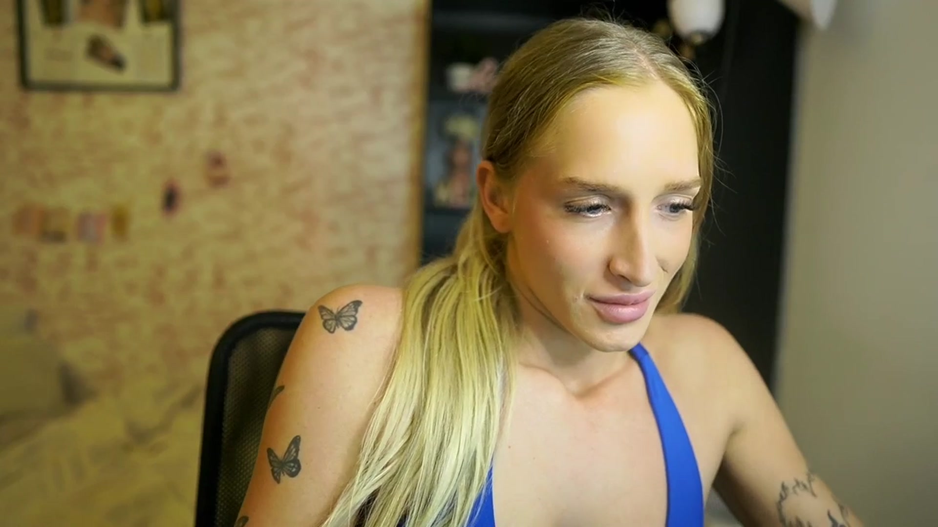 Gallery image thumbnail from NicoletteShea's myfreecams stream on, 10/10/2025, 18:10 image 17 of 20