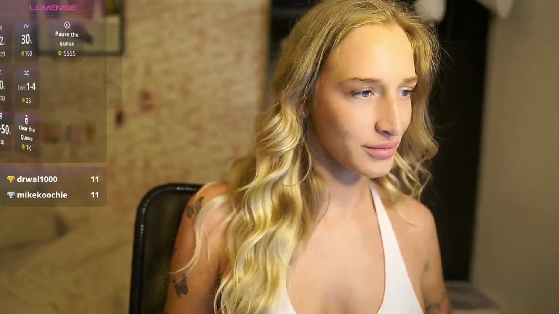 Gallery image thumbnail from NicoletteShea's myfreecams stream on, 10/17/2025, 10:58 image 11 of 20