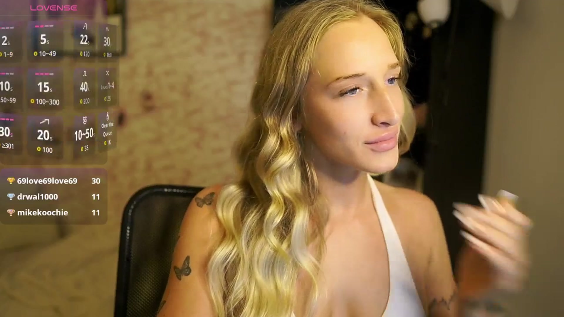 Gallery image thumbnail from NicoletteShea's myfreecams stream on, 10/17/2025, 12:34 image 11 of 20