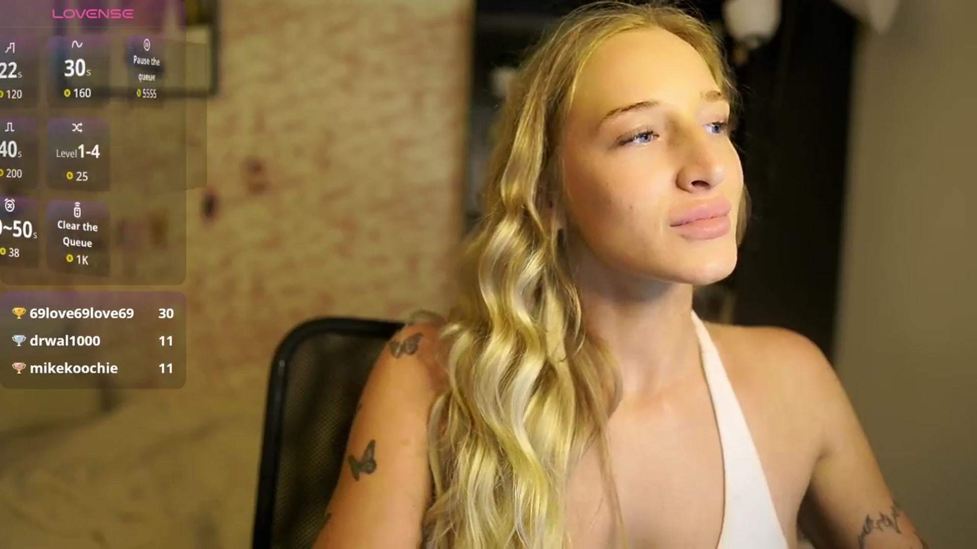 Gallery image thumbnail from NicoletteShea's myfreecams stream on, 10/17/2025, 12:34 image 17 of 20
