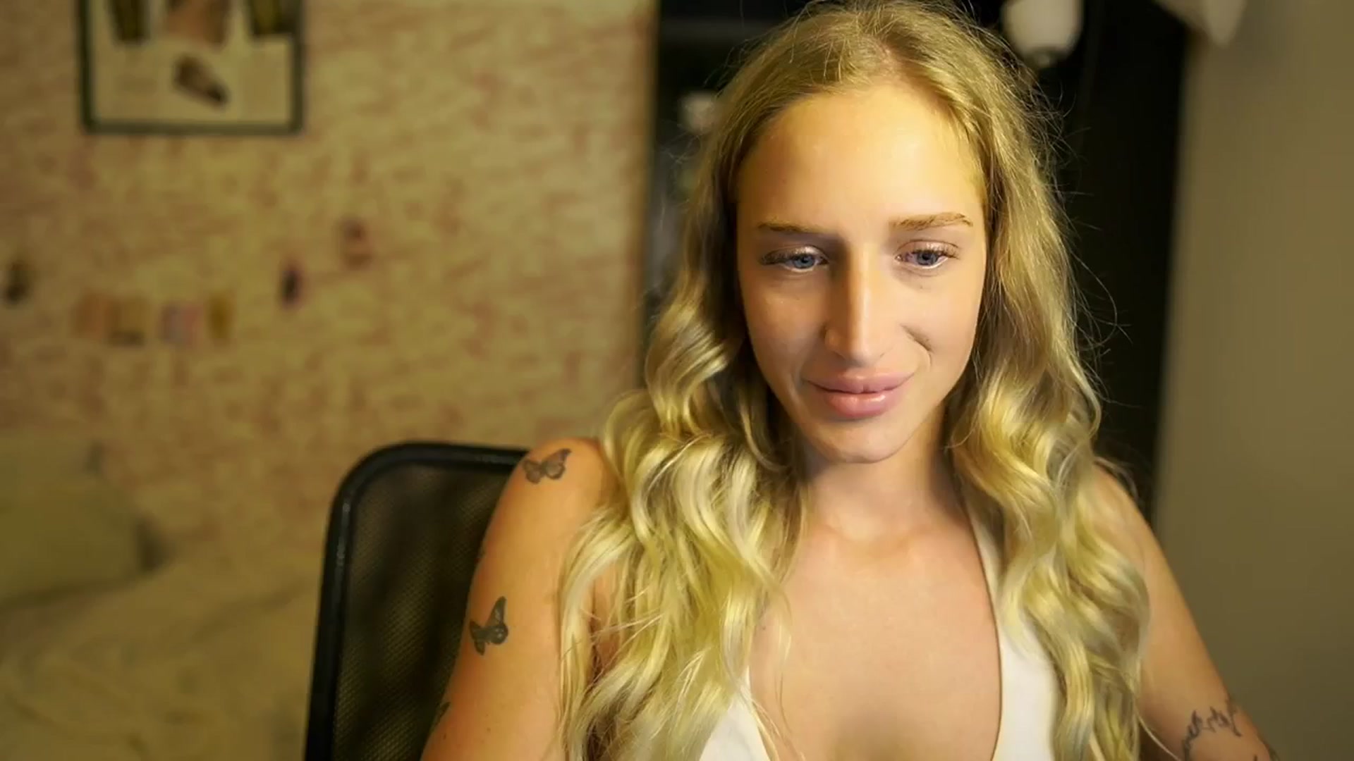 Gallery image thumbnail from NicoletteShea's myfreecams stream on, 10/17/2025, 13:21 image 2 of 20