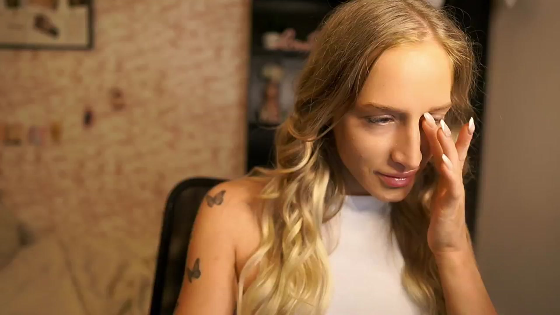 Gallery image thumbnail from NicoletteShea's myfreecams stream on, 10/18/2025, 07:40 image 7 of 20
