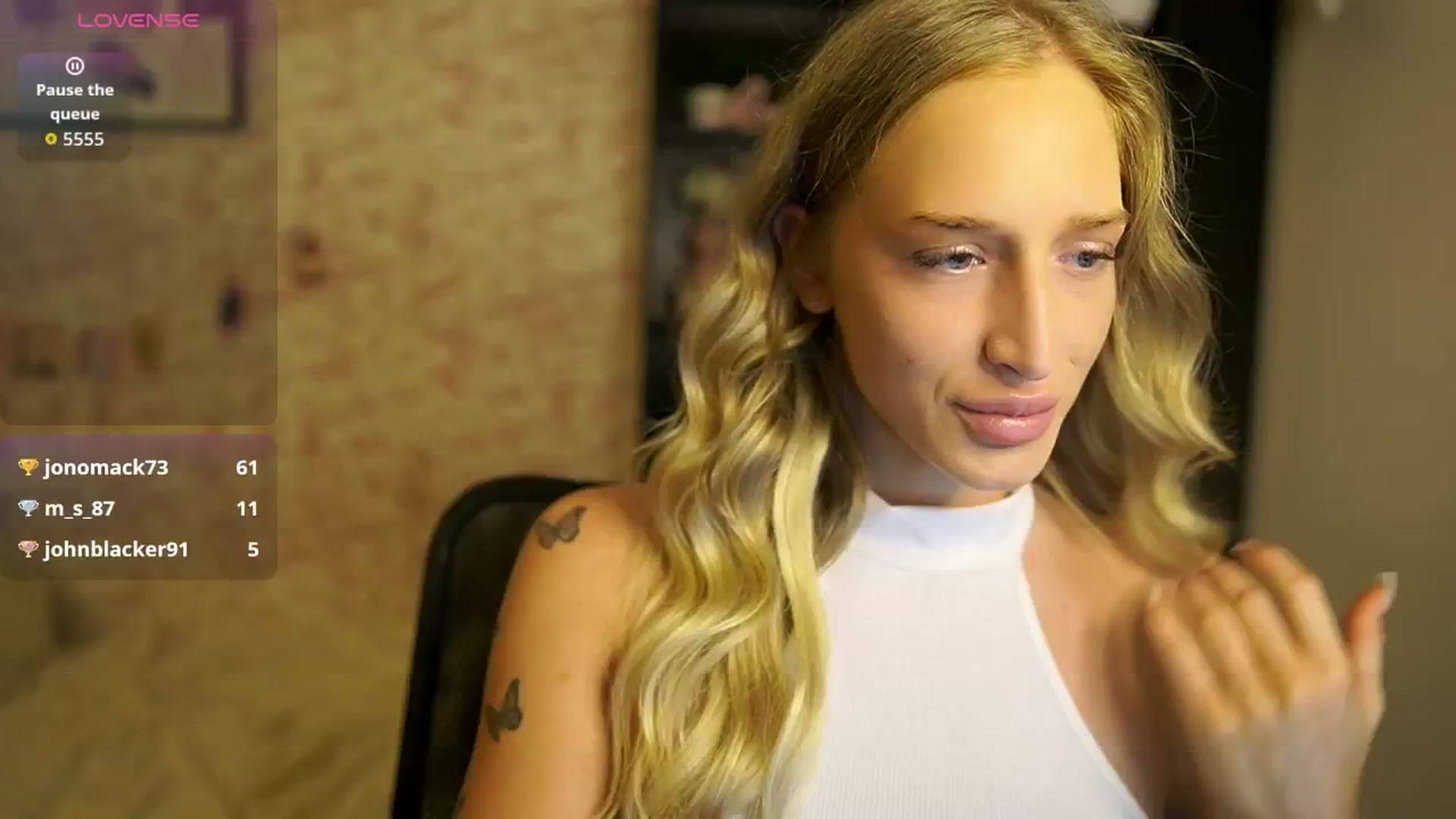 Gallery image thumbnail from NicoletteShea's myfreecams stream on, 10/18/2025, 12:04 image 6 of 20