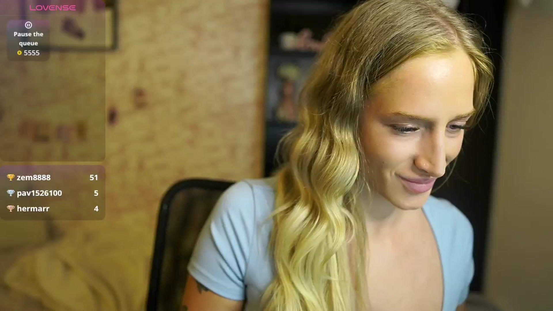 Gallery image thumbnail from NicoletteShea's myfreecams stream on, 10/19/2025, 18:15 image 1 of 20