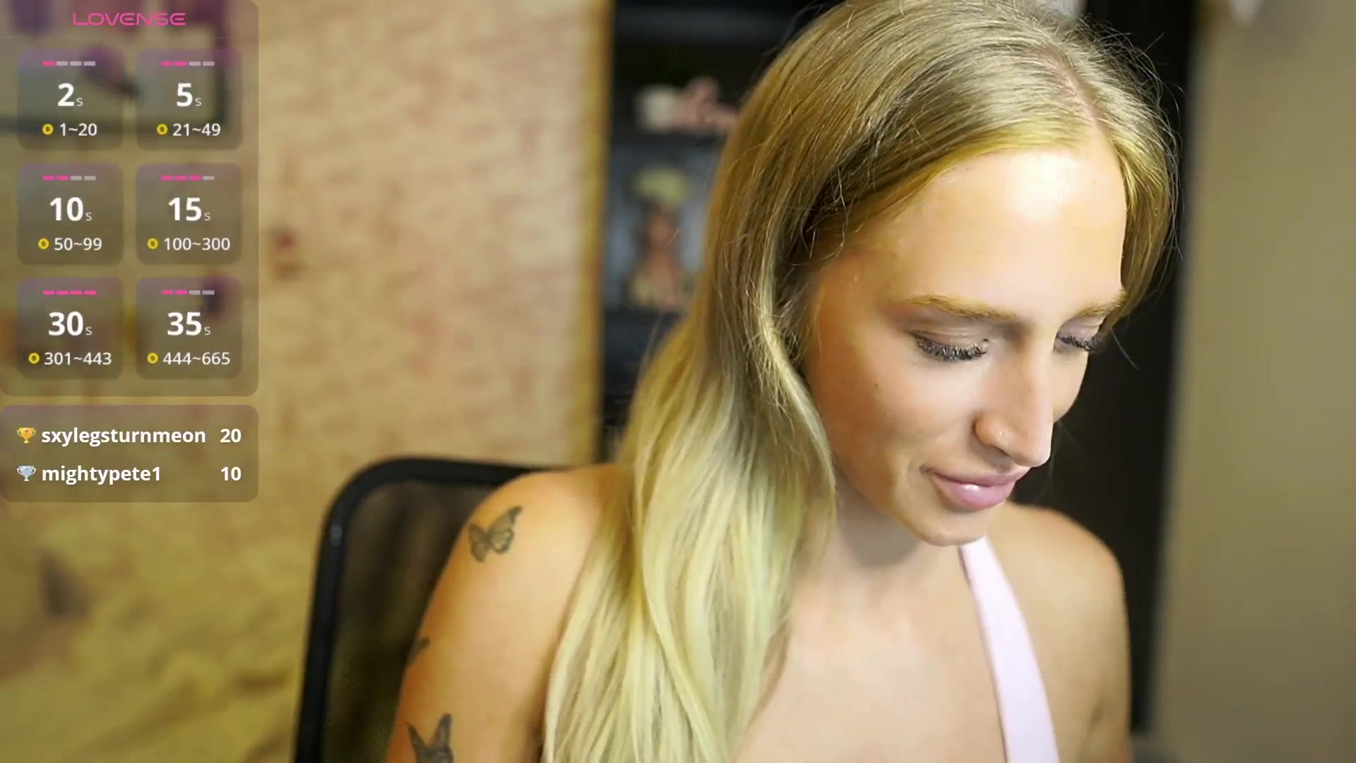 Gallery image thumbnail from NicoletteShea's myfreecams stream on, 10/22/2025, 21:55 image 6 of 20