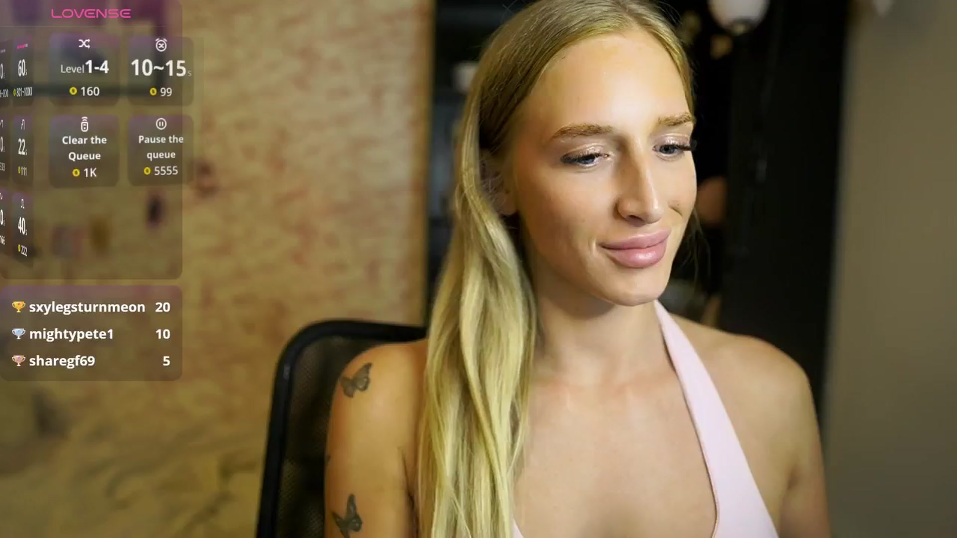 Gallery image thumbnail from NicoletteShea's myfreecams stream on, 10/22/2025, 23:06 image 1 of 20
