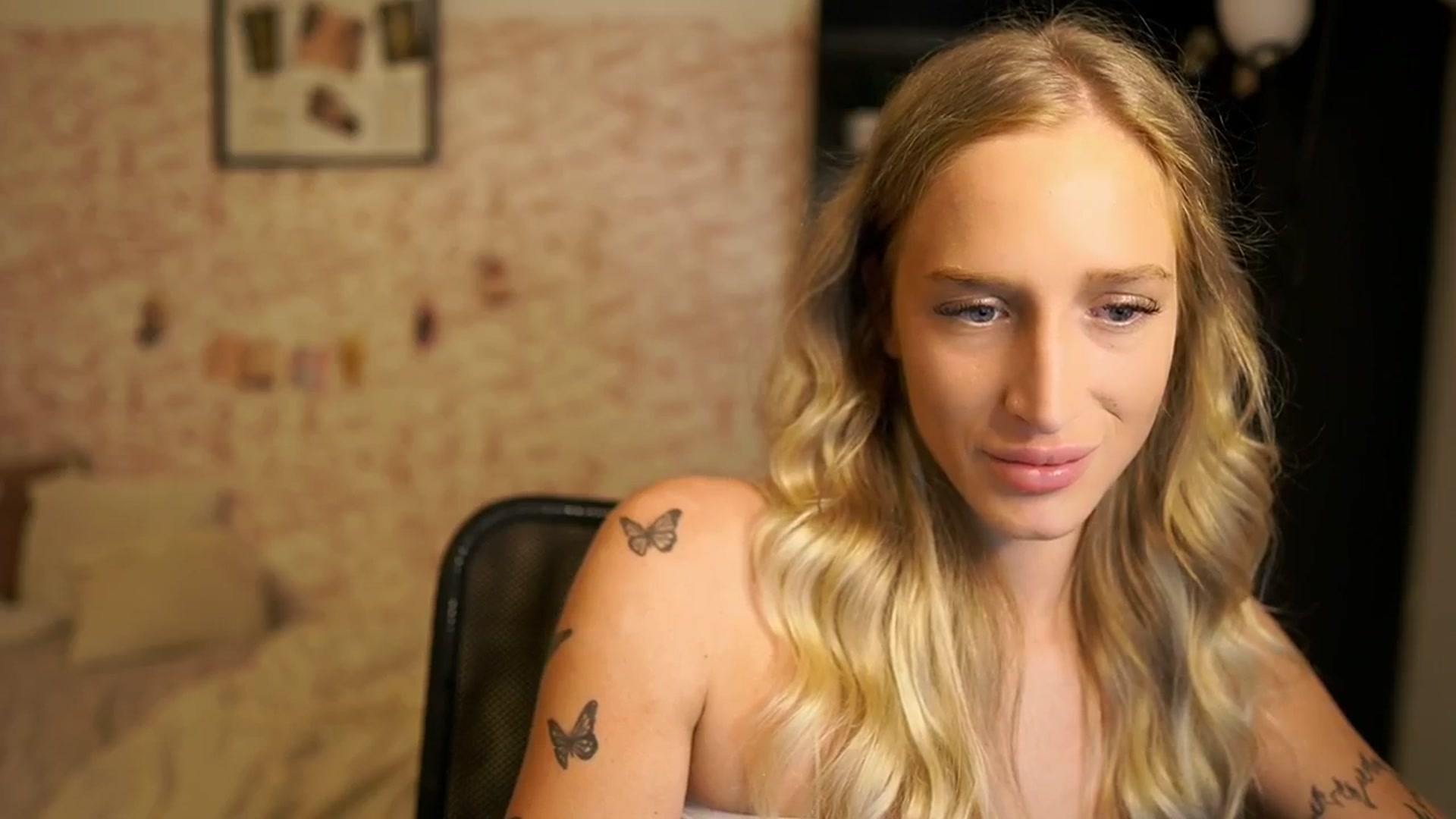 Gallery image thumbnail from NicoletteShea's myfreecams stream on, 10/25/2025, 10:46 image 11 of 20