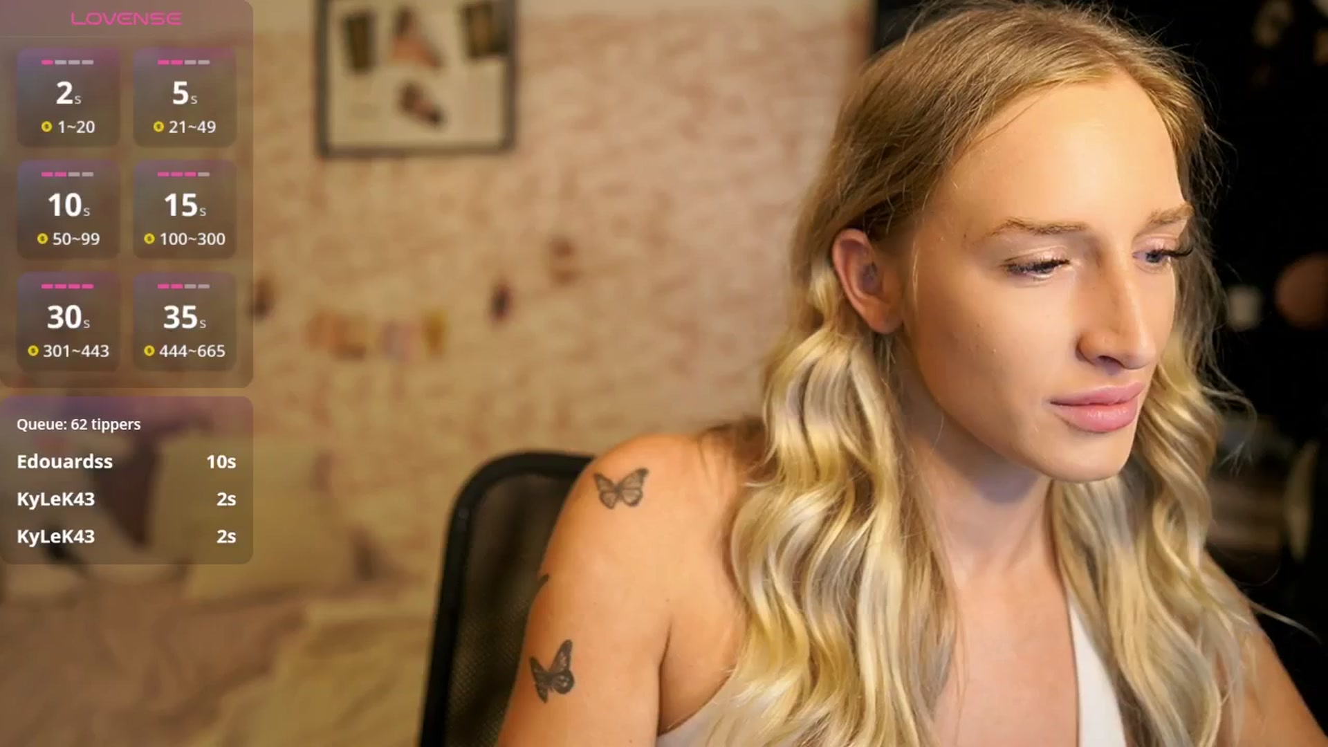Gallery image thumbnail from NicoletteShea's myfreecams stream on, 10/28/2025, 11:12 image 12 of 20