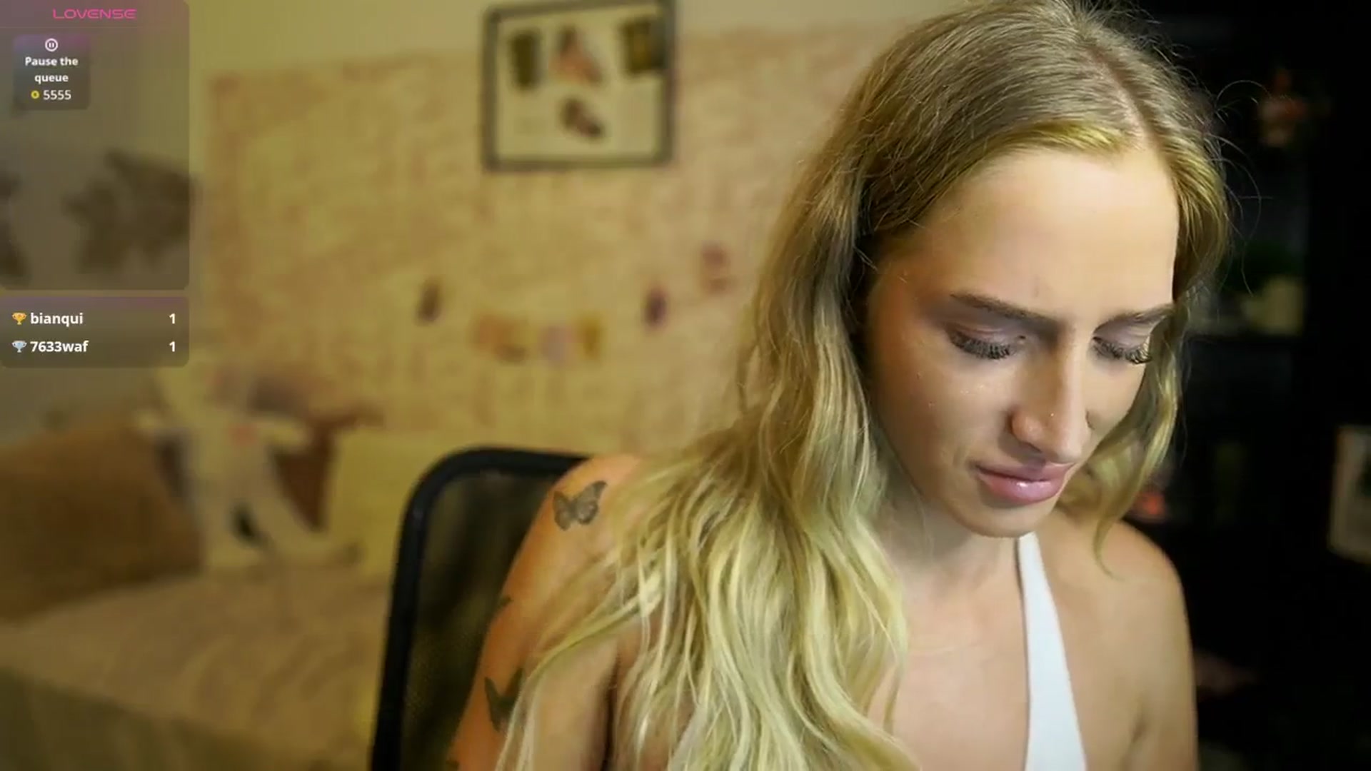 Gallery image thumbnail from NicoletteShea's myfreecams stream on, 10/30/2025, 12:06 image 6 of 20